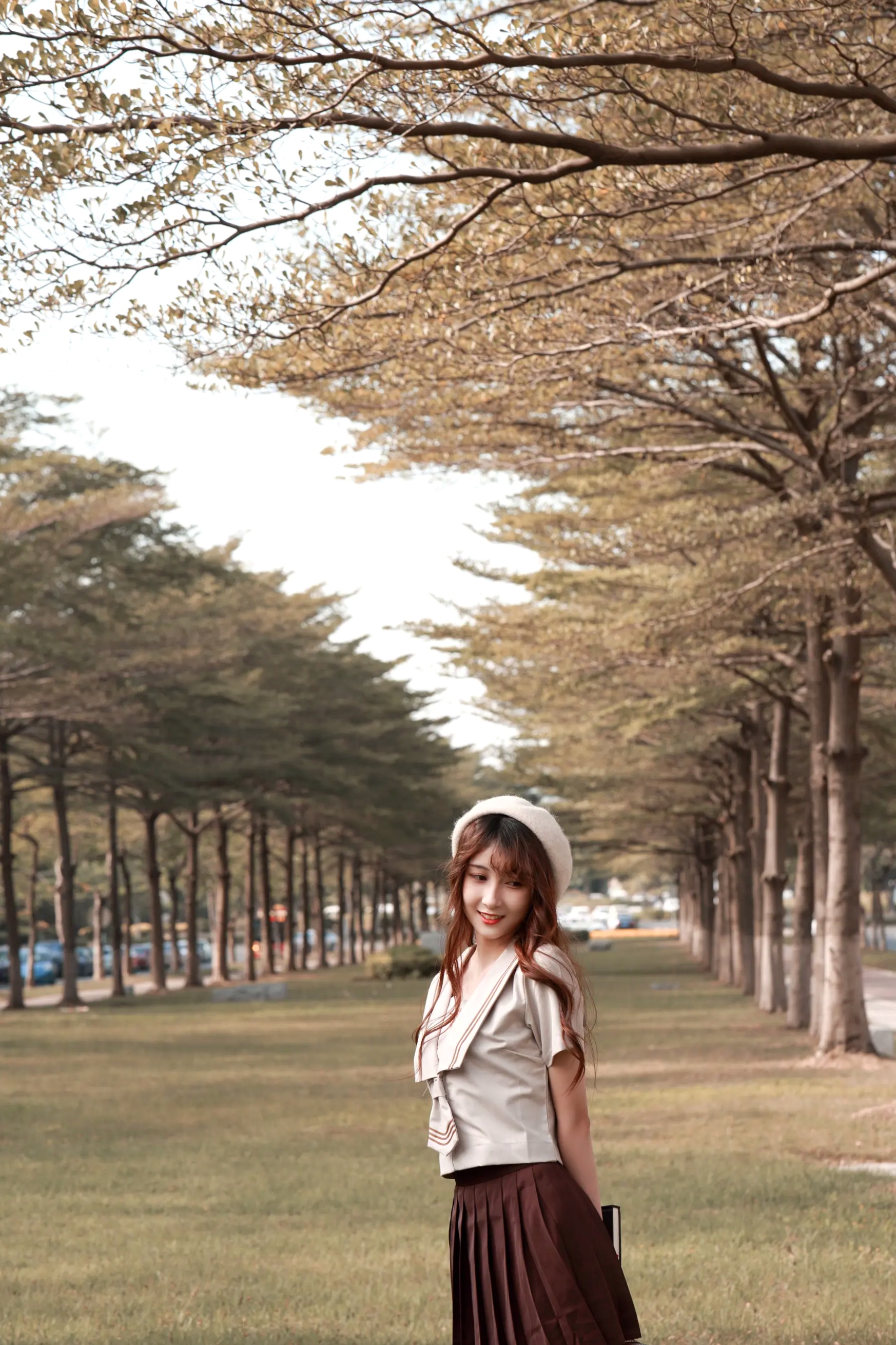 [YITUYU] 2022.04.02 时光漫步 美玲 户外文艺校服清纯治愈系写真 [42P]