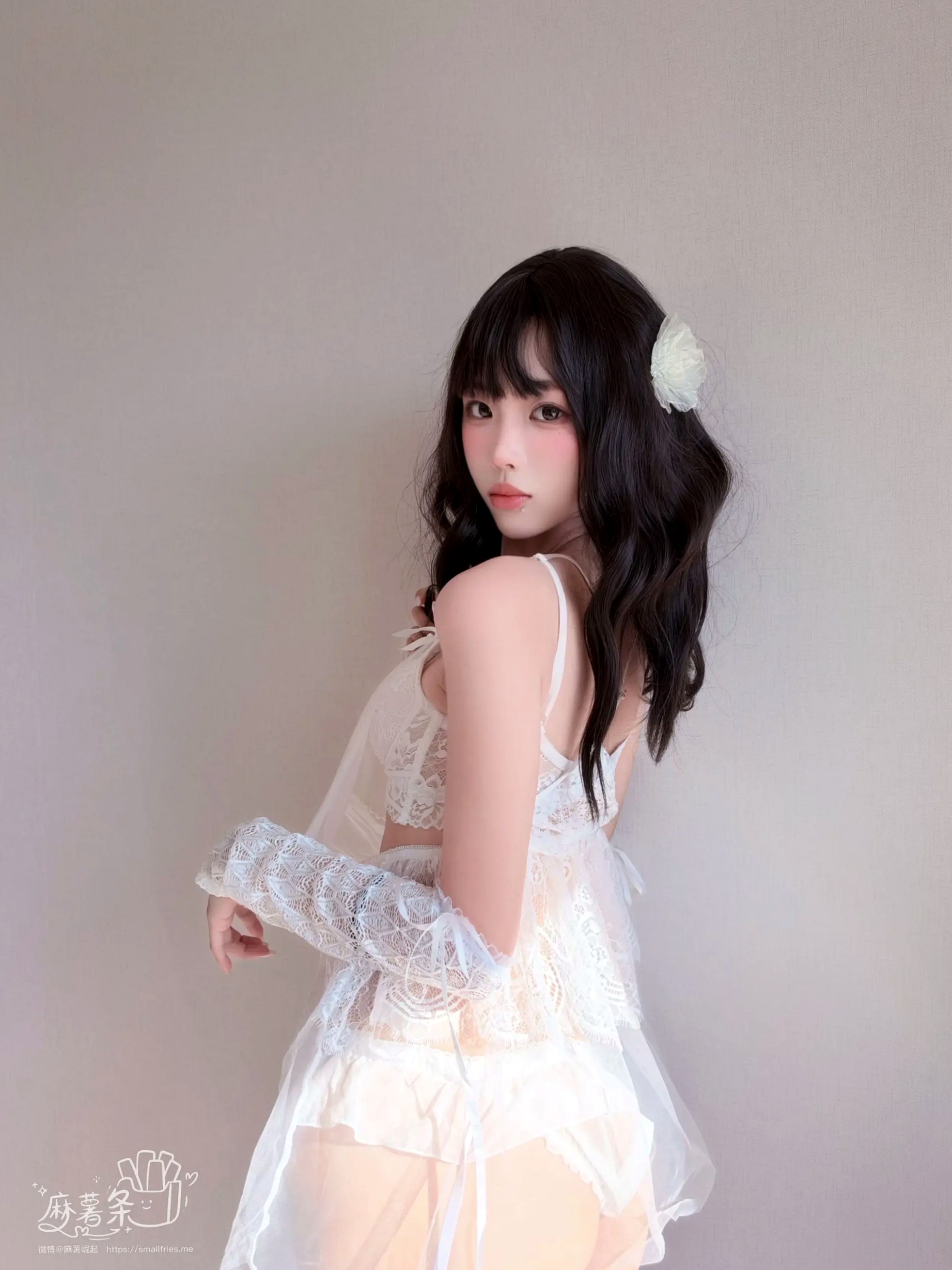 麻薯好吃 - 新婚珍珠 白色蕾丝内衣私房美图 [64P]