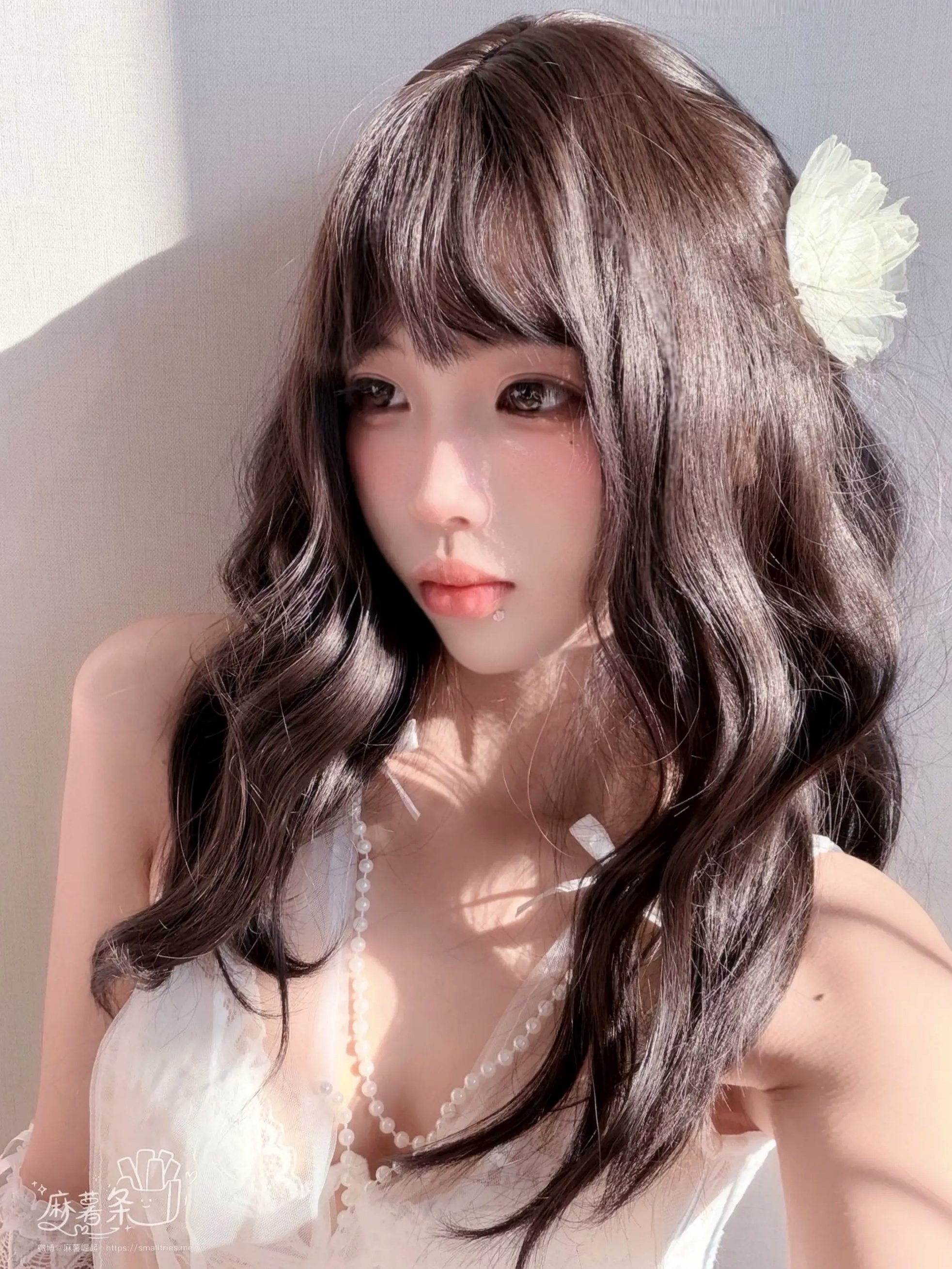 麻薯好吃 - 新婚珍珠 白色蕾丝内衣私房美图 [64P]
