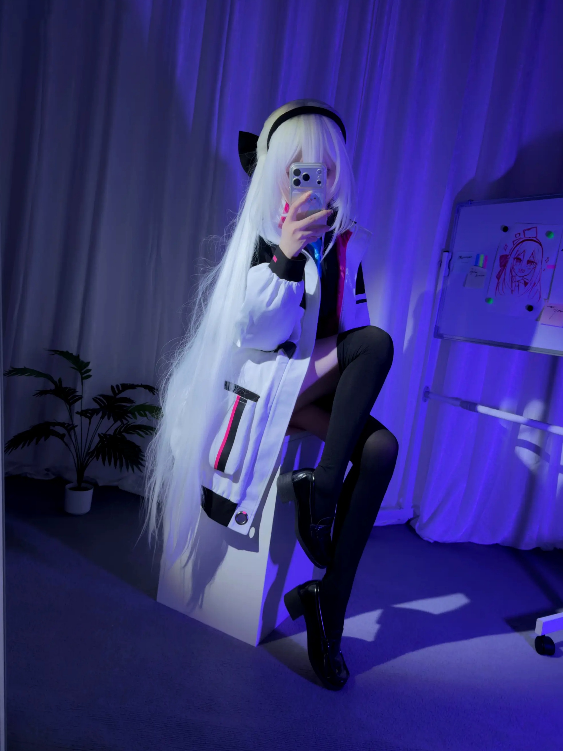 染三ran3(Reng) - 蔚蓝档案 天童凯伊 室内私房角色扮演黑丝美腿制服写真 [85P]
