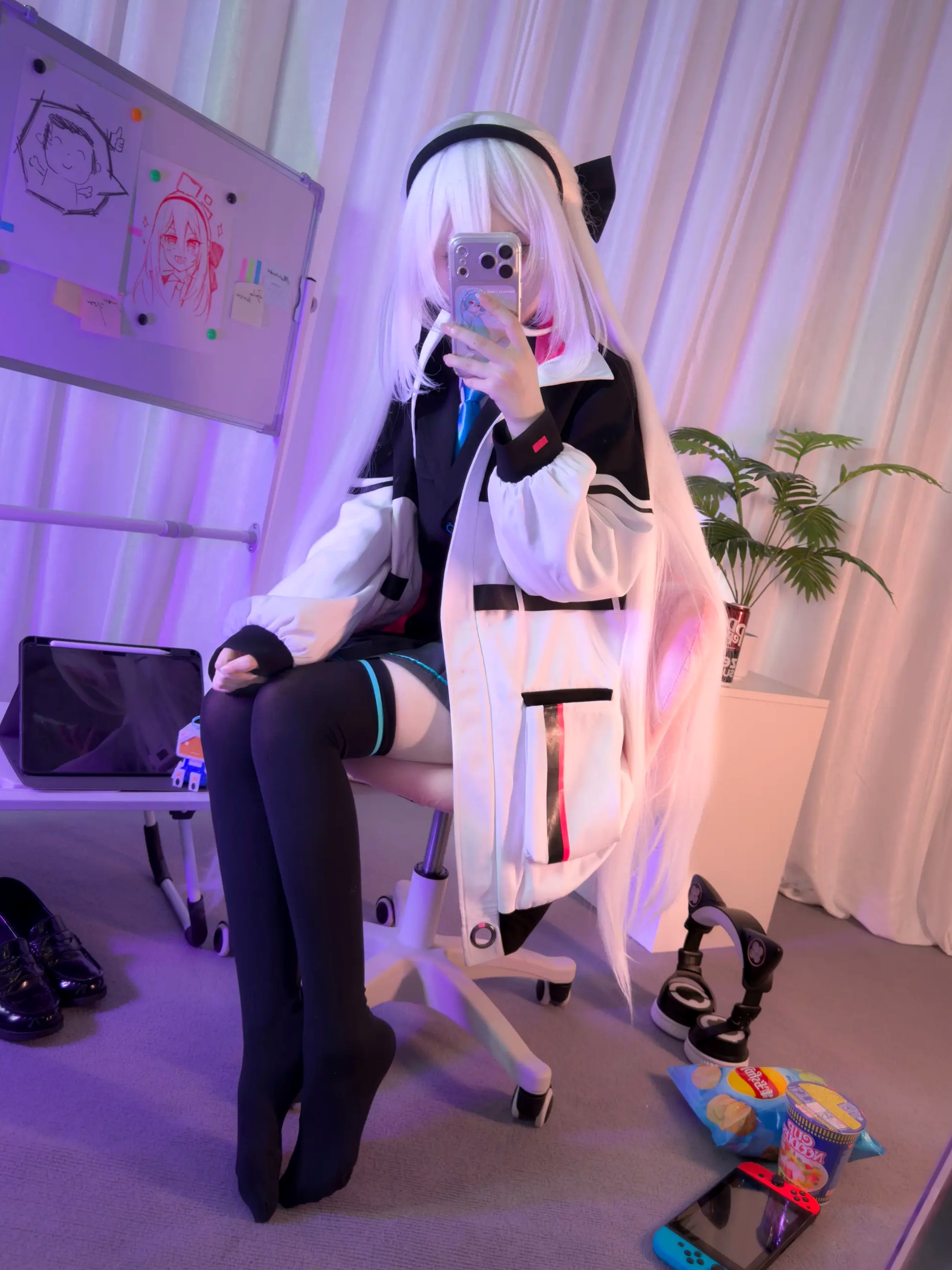 染三ran3(Reng) - 蔚蓝档案 天童凯伊 室内私房角色扮演黑丝美腿制服写真 [85P]