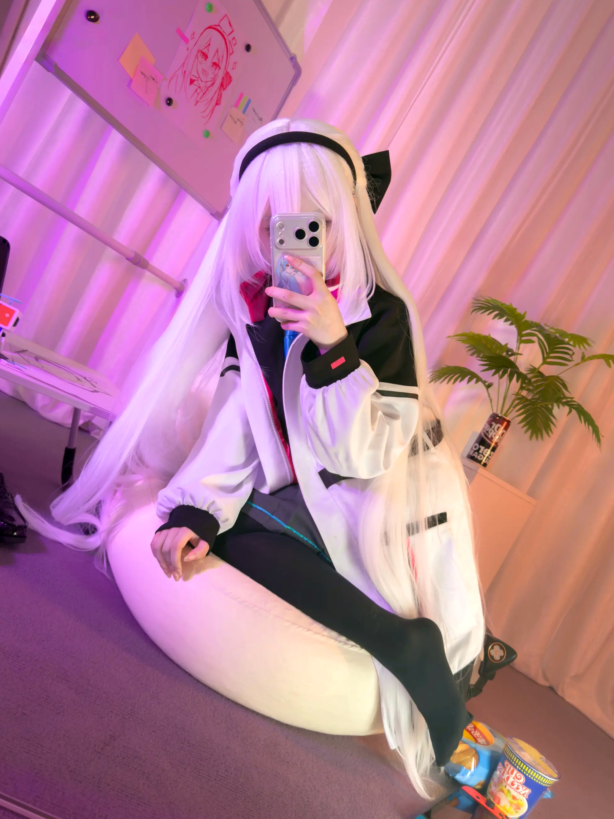 染三ran3(Reng) - 蔚蓝档案 天童凯伊 室内私房角色扮演黑丝美腿制服写真 [85P]