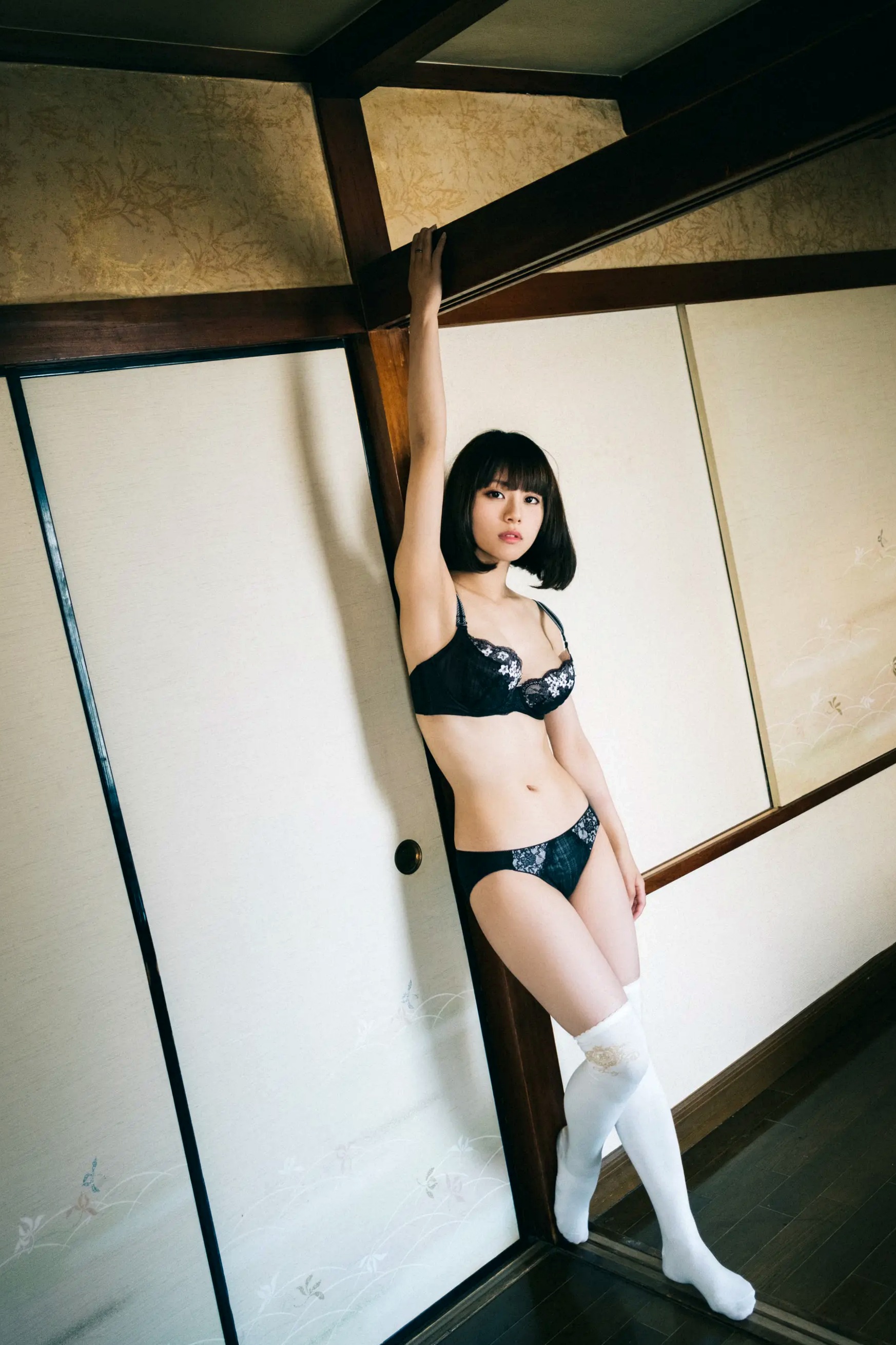 MEI - Vol.2 卧室私房内衣诱惑美女写真 [80P]