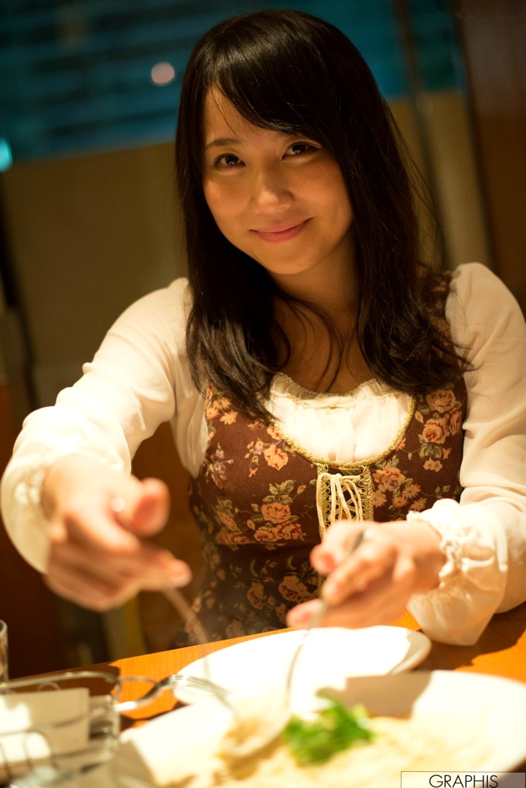 Gallery - Graphis_仓多まお《Imagination》写真集：私房内衣性感诱惑与户外清新甜美风，尽显女神清纯气质与曼妙身材日本性感私房照清新女神 仓多真央女神私房照_秀色女神 - image 33