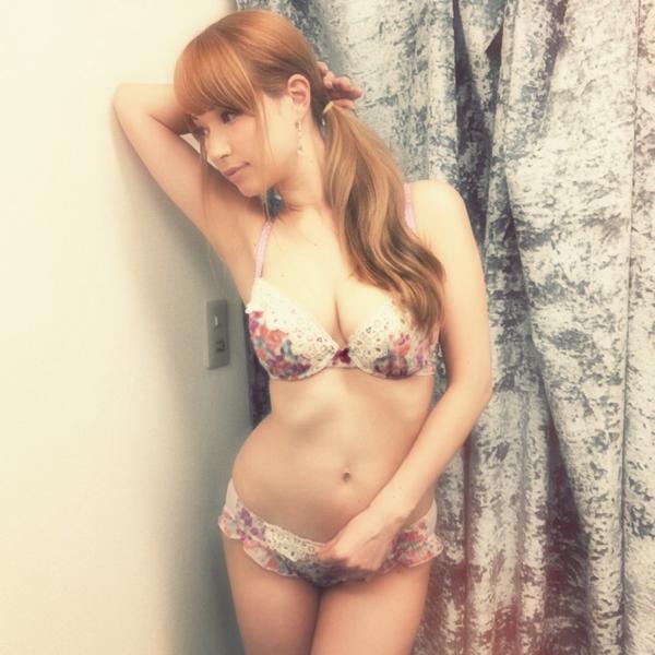 蒂亚(ティア)-混血美女的海量私房照诱惑写真图