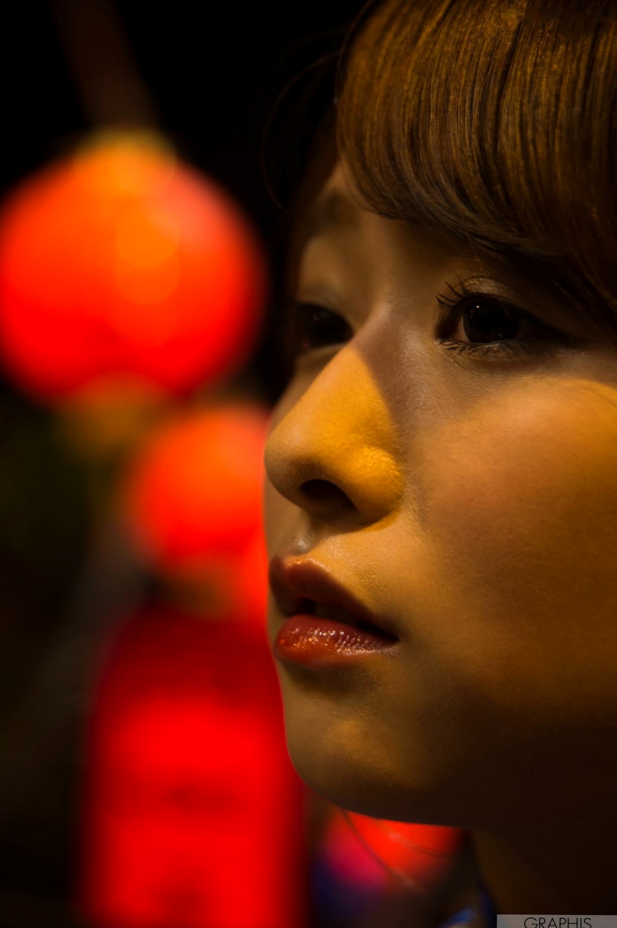 Gallery - Graphis系列：白石茉莉奈《Primary Colors》旗袍写真，户外巷弄与居家私房双重风情，性感女神完美演绎！性感旗袍日本私房照诱惑 白石茉莉奈女神私房照_秀色女神 - image 45