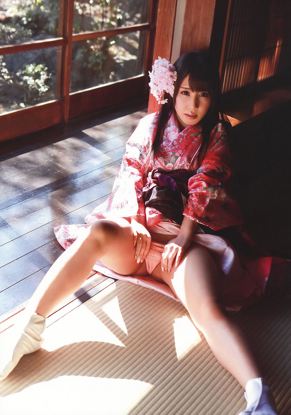 [Young Animal Arashi]高清写真图2014 No.04 虎南有香 しほの凉 あやみ旬果 逢坂はるな