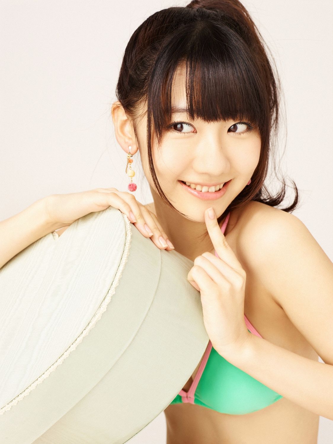 柏木由纪(Kashiwagi Yuki)《プレゼント》[YS Web]高清写真图Vol.508