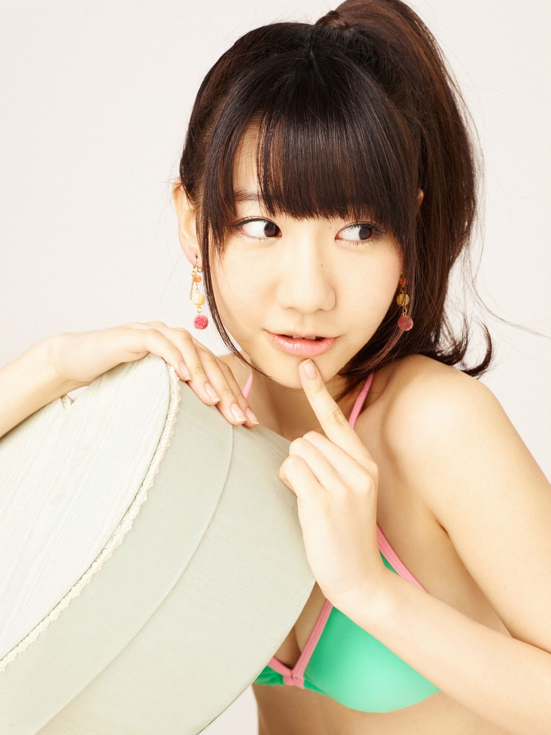 柏木由纪(Kashiwagi Yuki)《プレゼント》[YS Web]高清写真图Vol.508