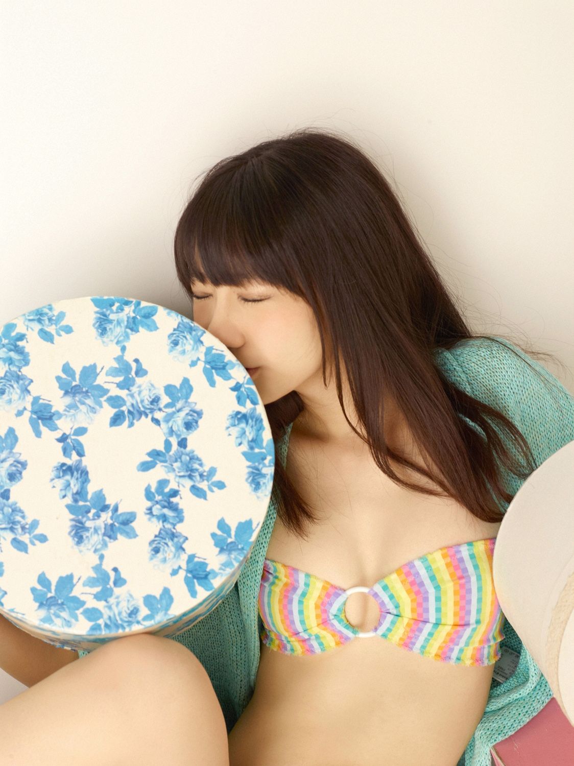 柏木由纪(Kashiwagi Yuki)《プレゼント》[YS Web]高清写真图Vol.508