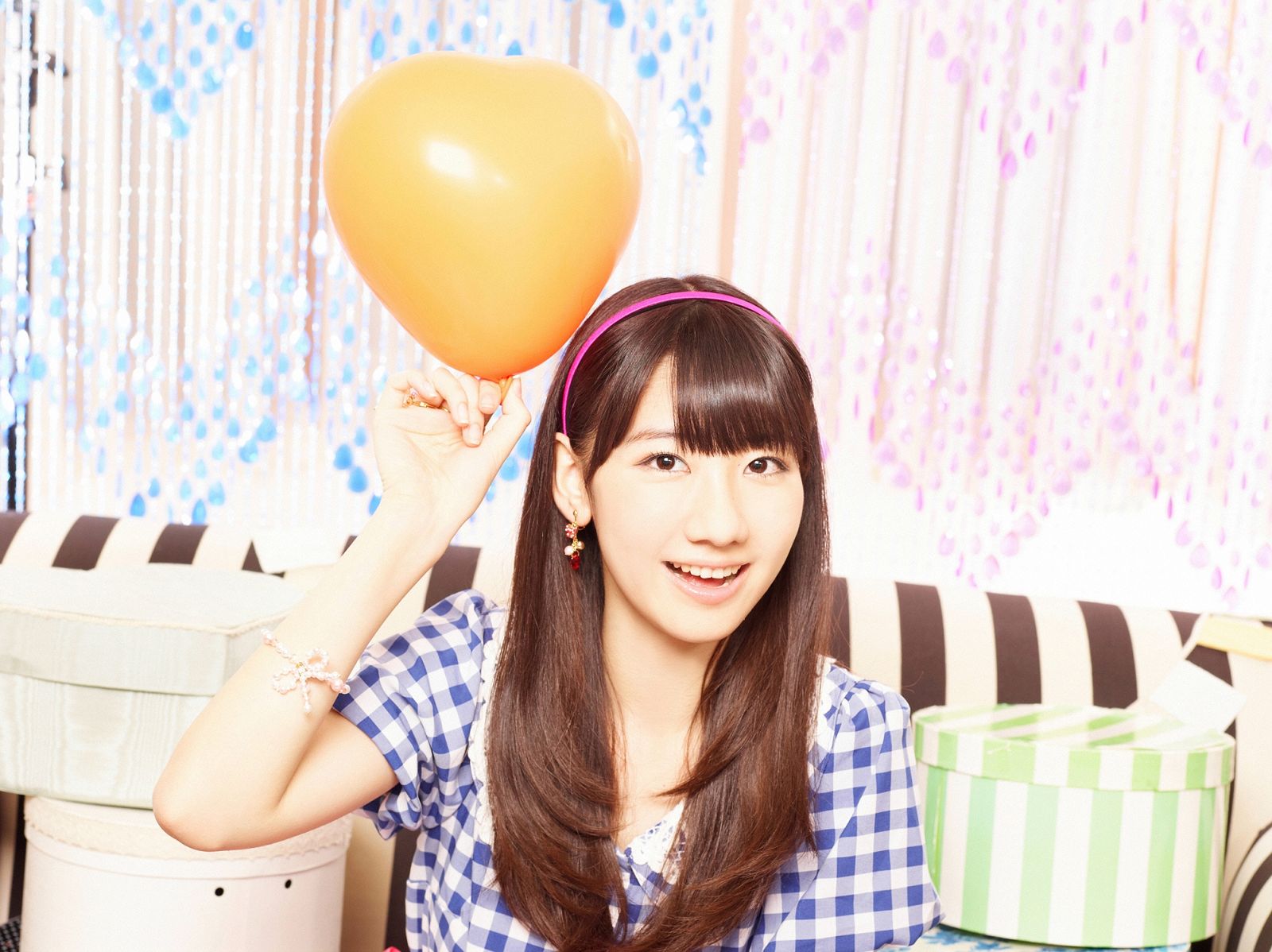 柏木由纪(Kashiwagi Yuki)《プレゼント》[YS Web]高清写真图Vol.508