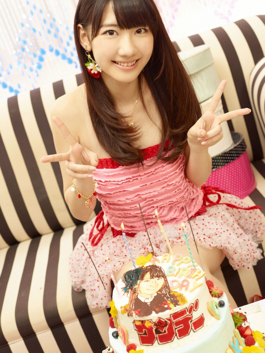 柏木由纪(Kashiwagi Yuki)《プレゼント》[YS Web]高清写真图Vol.508