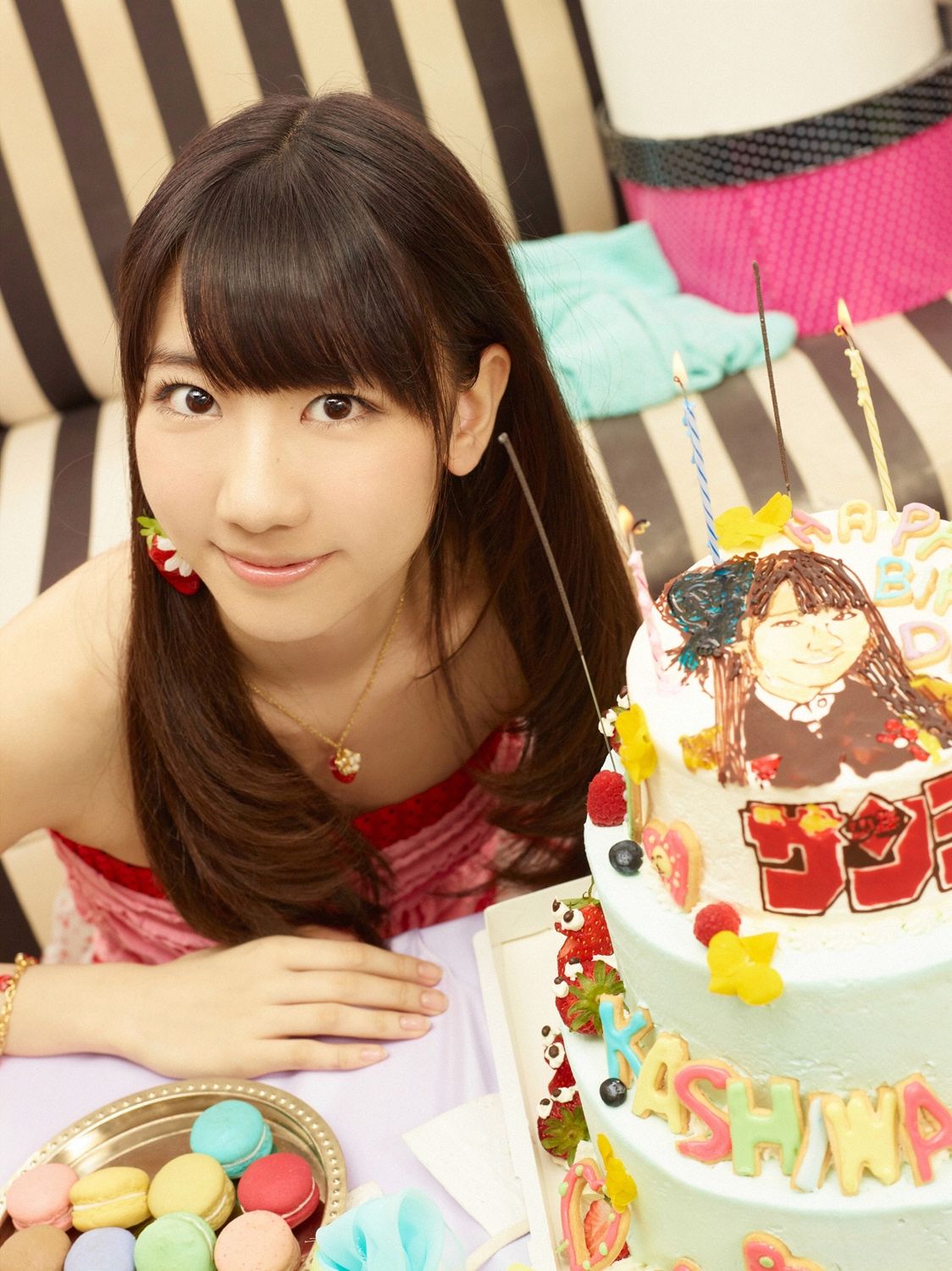 柏木由纪(Kashiwagi Yuki)《プレゼント》[YS Web]高清写真图Vol.508