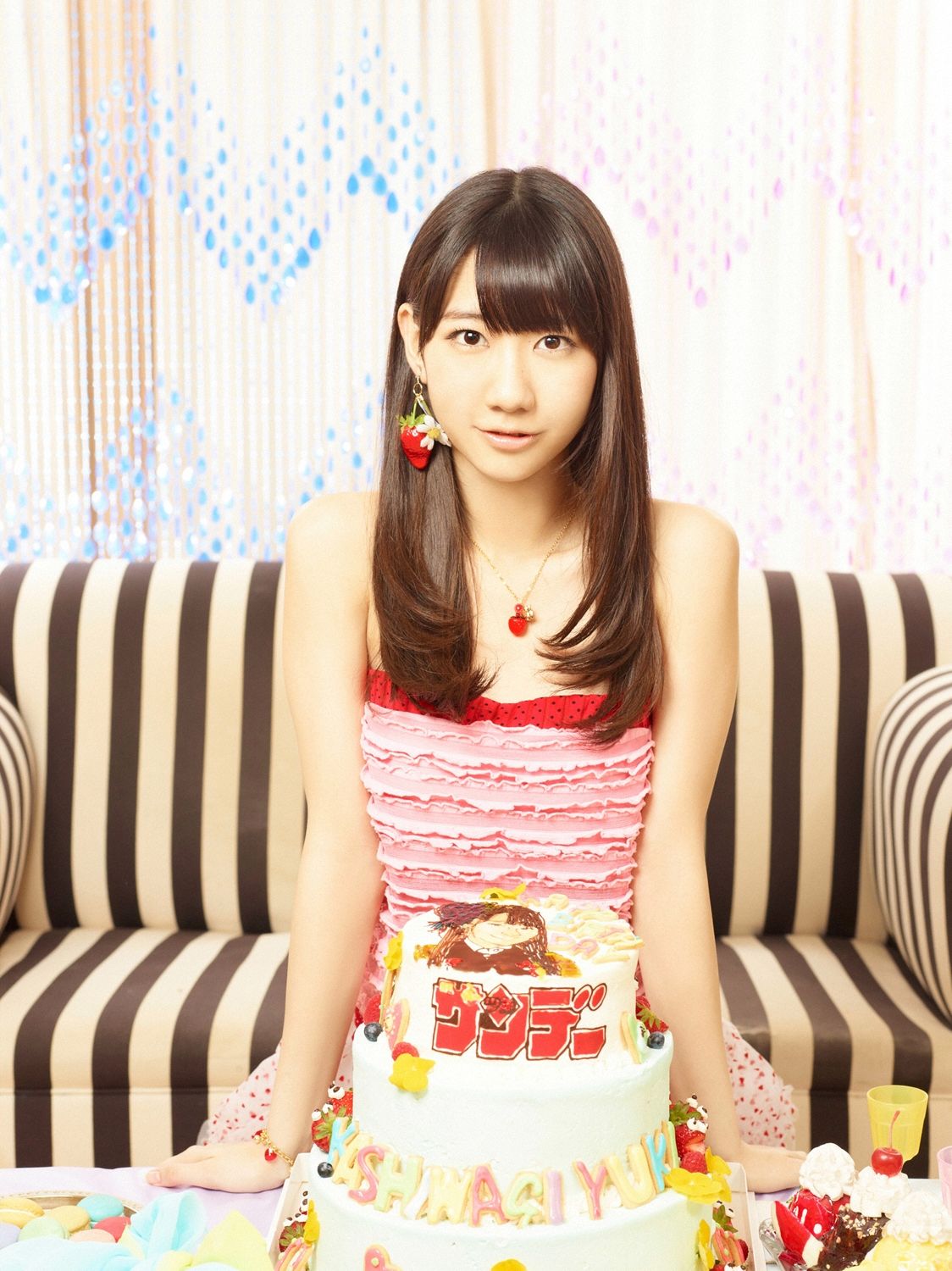 柏木由纪(Kashiwagi Yuki)《プレゼント》[YS Web]高清写真图Vol.508