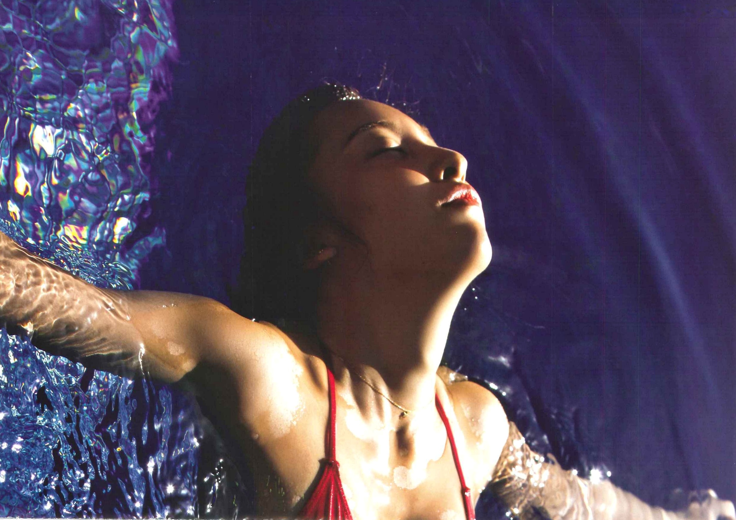 Gallery - PB写真集_板野友美《release》_夏日海边度假风格写真_阳光下的湿身诱惑与清纯魅力日本比基尼湿身清新治愈系 板野友美女神私房照_秀色女神 - image 15