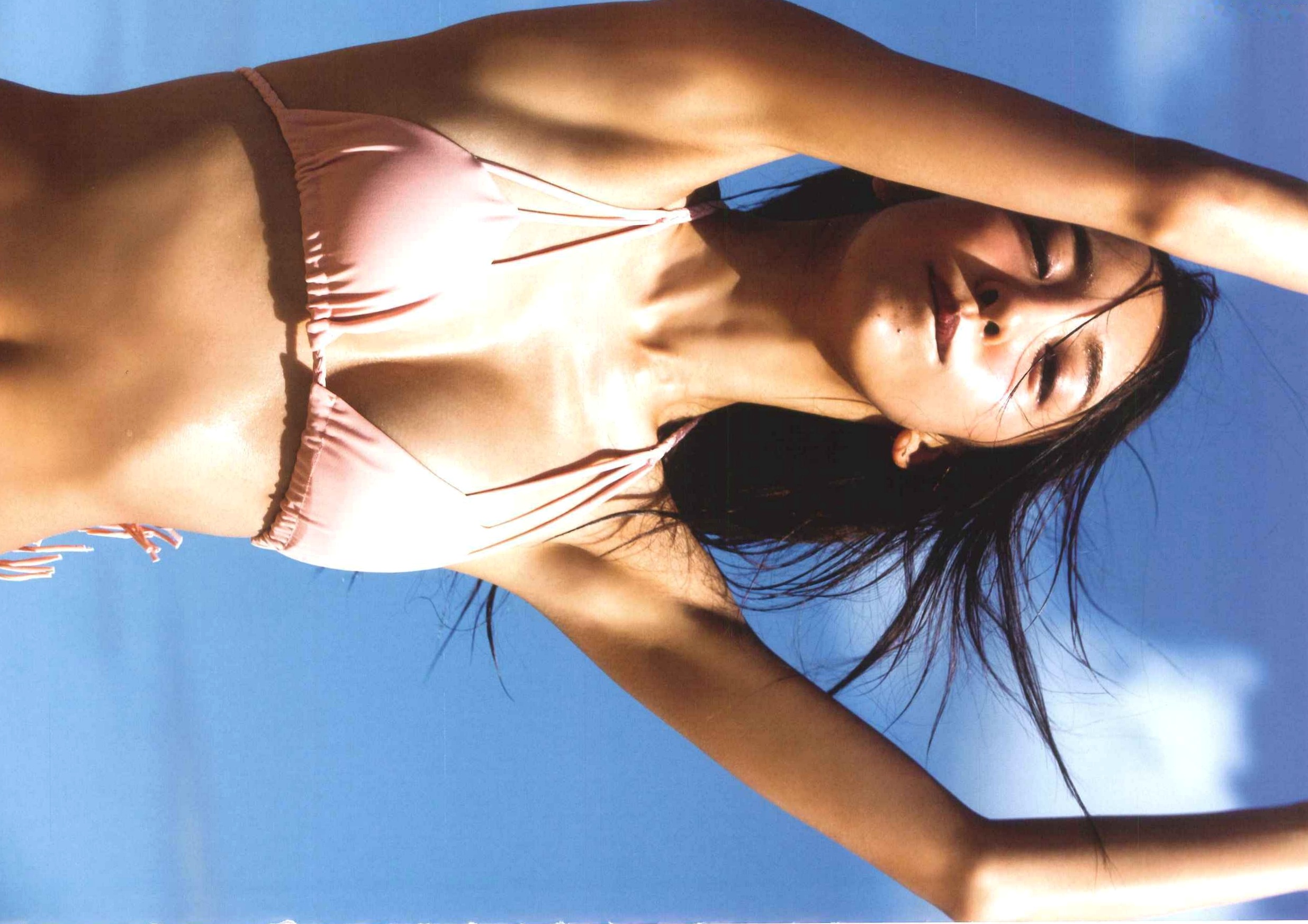 Gallery - PB写真集_板野友美《release》_夏日海边度假风格写真_阳光下的湿身诱惑与清纯魅力日本比基尼湿身清新治愈系 板野友美女神私房照_秀色女神 - image 48