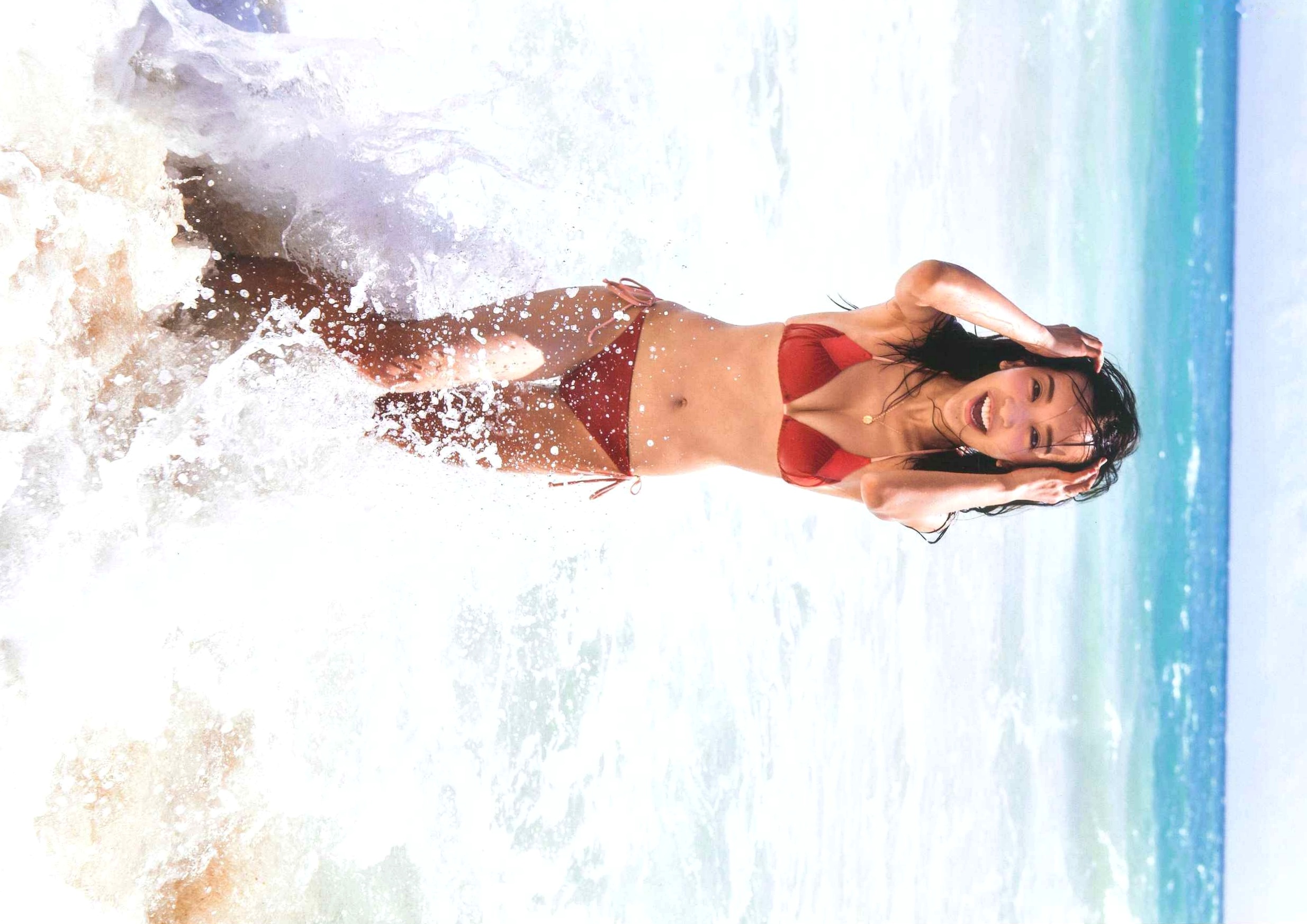 Gallery - PB写真集_板野友美《release》_夏日海边度假风格写真_阳光下的湿身诱惑与清纯魅力日本比基尼湿身清新治愈系 板野友美女神私房照_秀色女神 - image 101
