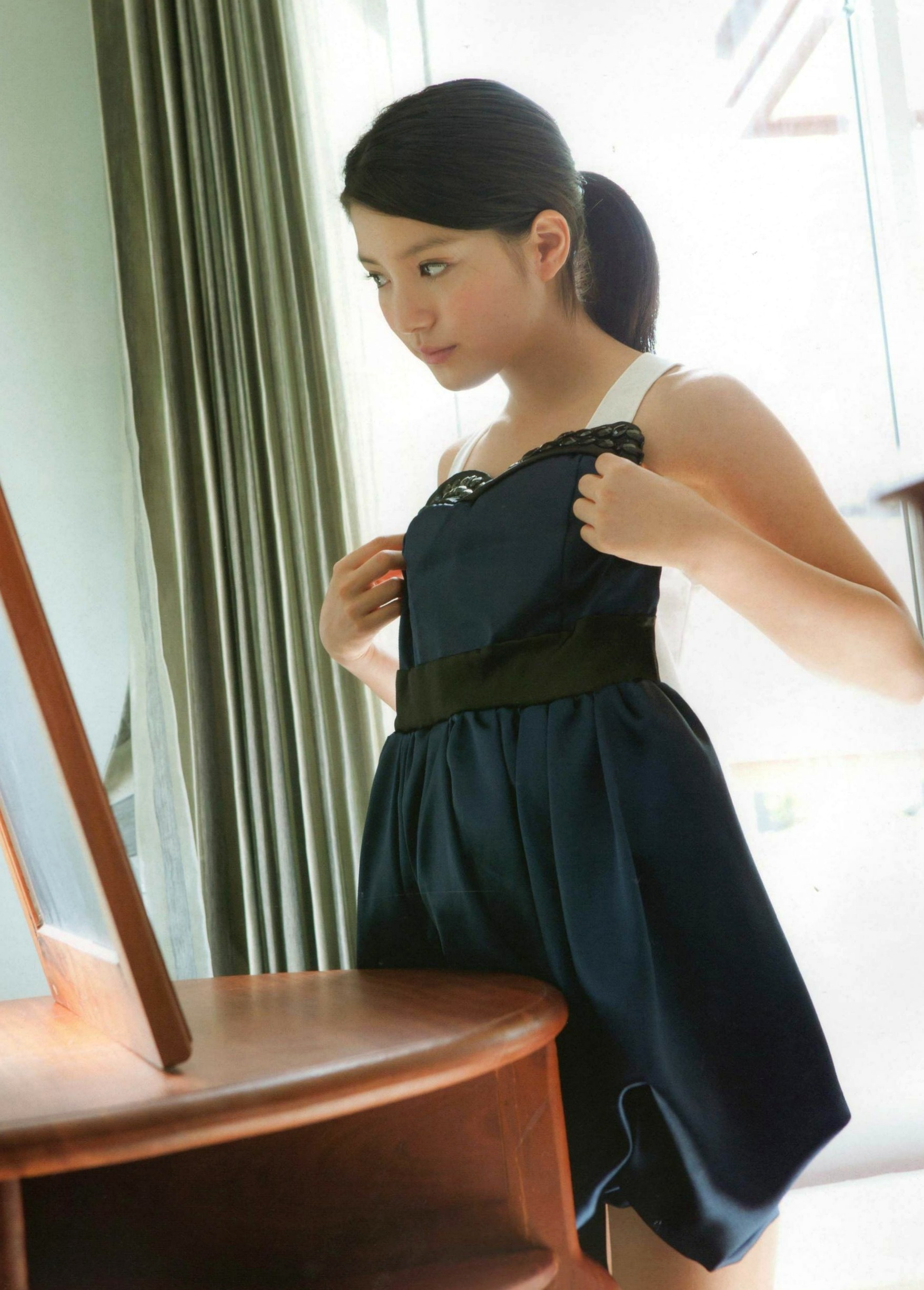 Gallery - 川岛海荷《Umikaze》精选辑：清纯校园制服、唯美海滩度假与治愈系生活瞬间，极致展现少女自然魅力清纯治愈系日本清新制服气质 川岛海荷女神私房照_秀色女神 - image 55