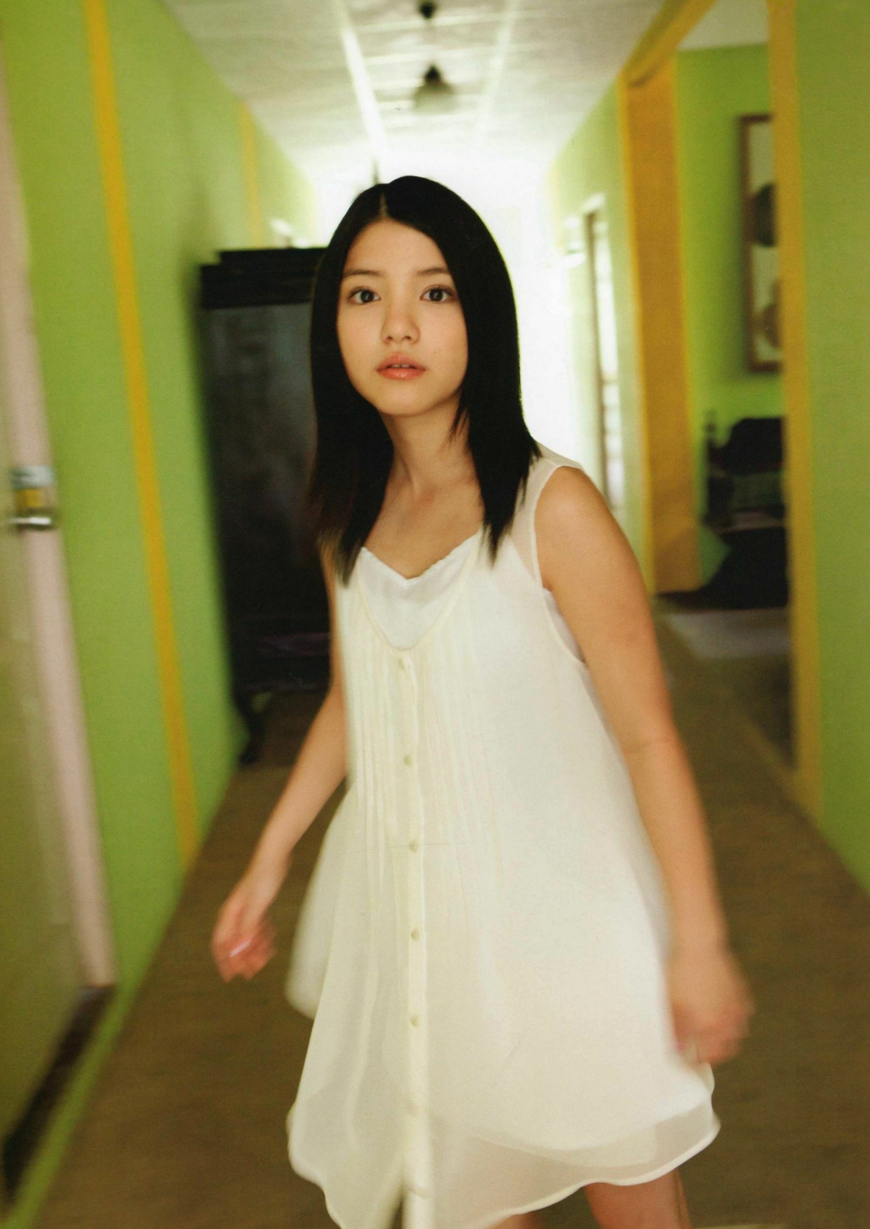 Gallery - 川岛海荷《Umikaze》精选辑：清纯校园制服、唯美海滩度假与治愈系生活瞬间，极致展现少女自然魅力清纯治愈系日本清新制服气质 川岛海荷女神私房照_秀色女神 - image 84
