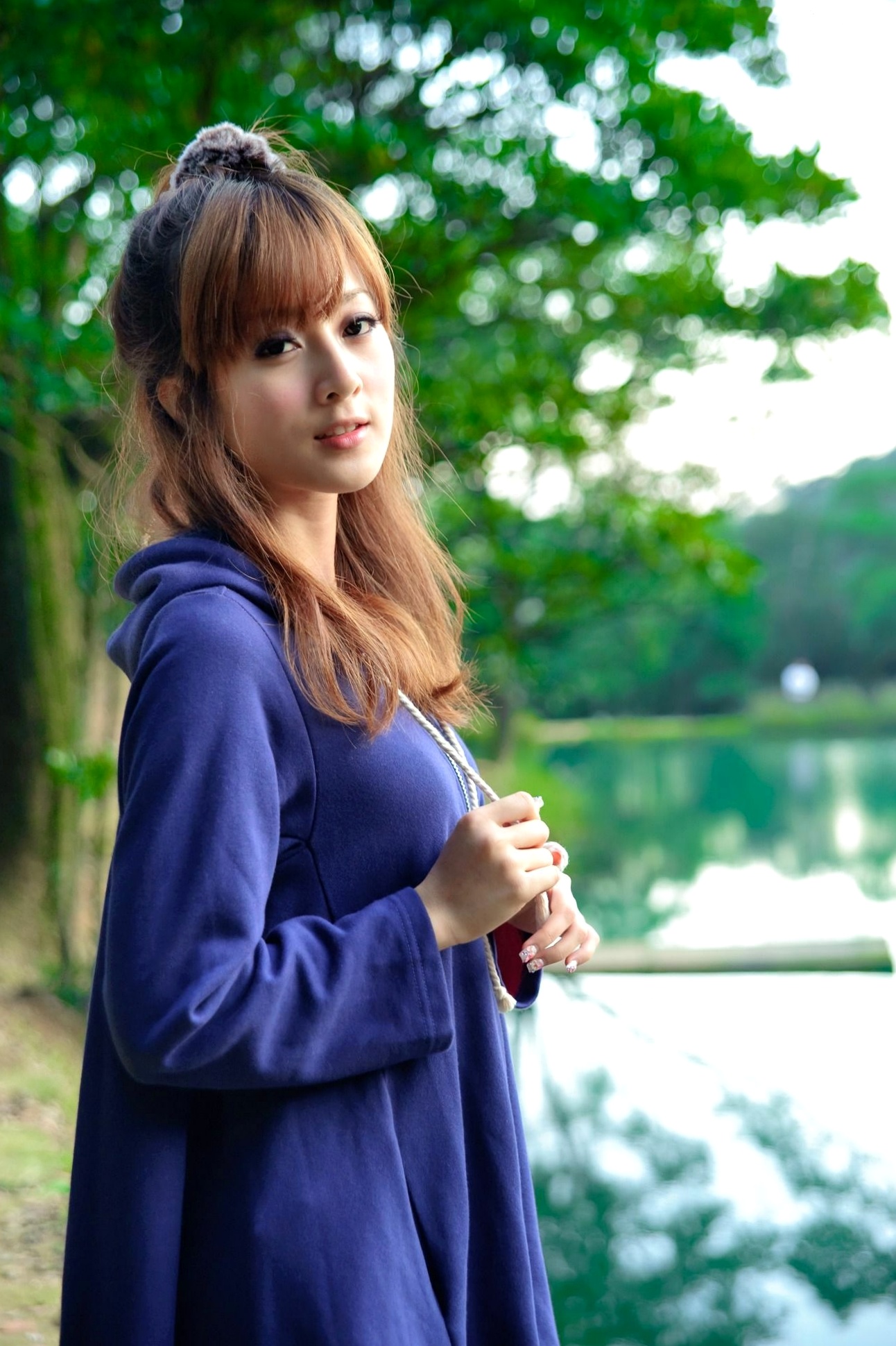 Gallery - 台湾女神果子MM新山梦湖户外写真：气质清新甜美，治愈系人像摄影作品台湾户外清新治愈系清纯 高桥南女神私房照_秀色女神 - image 57