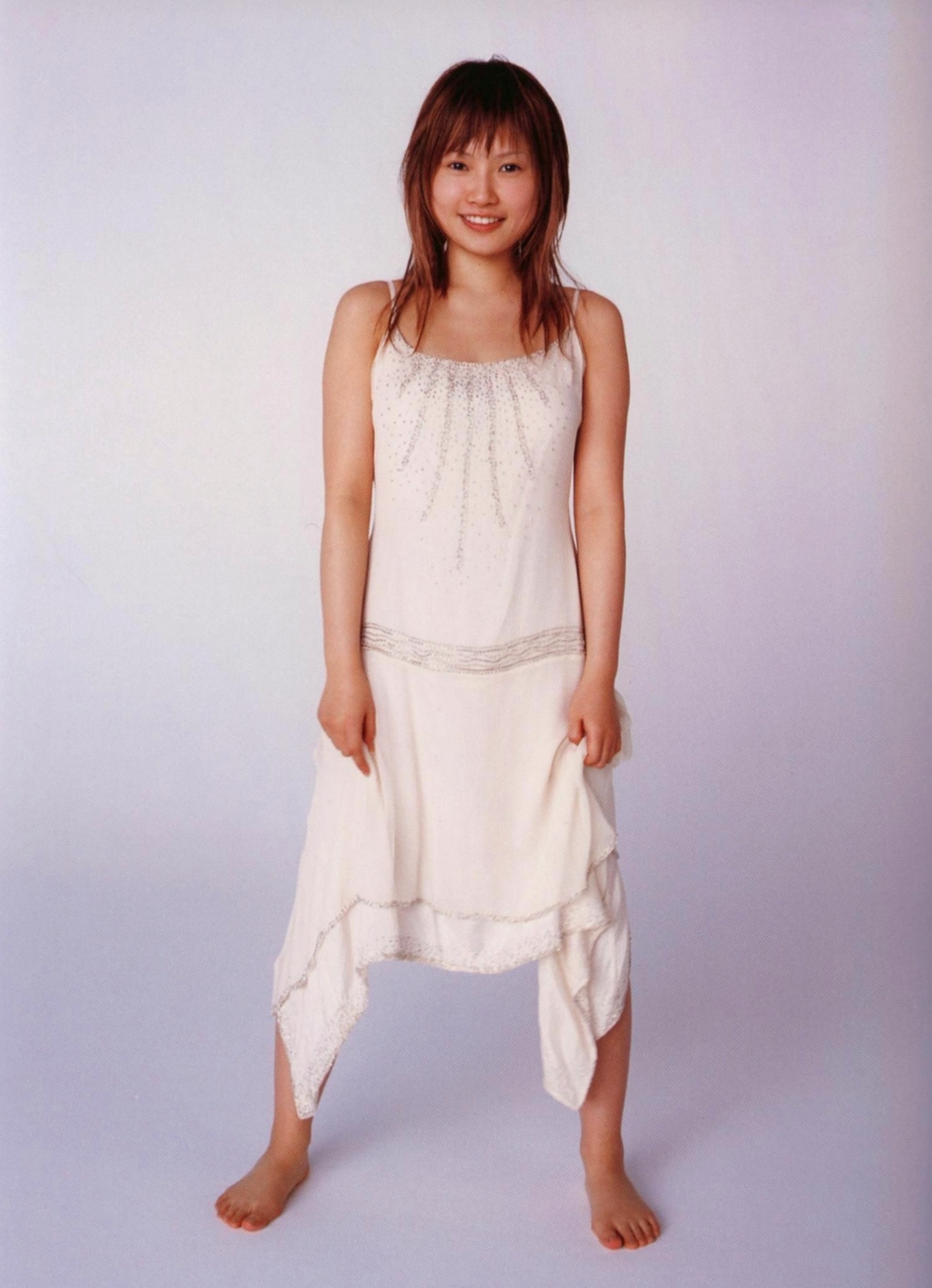 Gallery - 安倍夏美《Fu》经典写真：红衣比基尼的沙滩活力与居家清新随拍清纯日本性感治愈系 安倍夏美女神私房照_秀色女神 - image 55