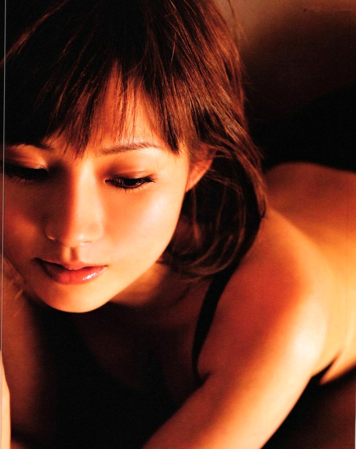 Gallery - 安倍夏美《Subway》写真集：优雅气质女神居家私服与街拍魅力大赏日本气质治愈系私房照 安倍夏美女神私房照_秀色女神 - image 42