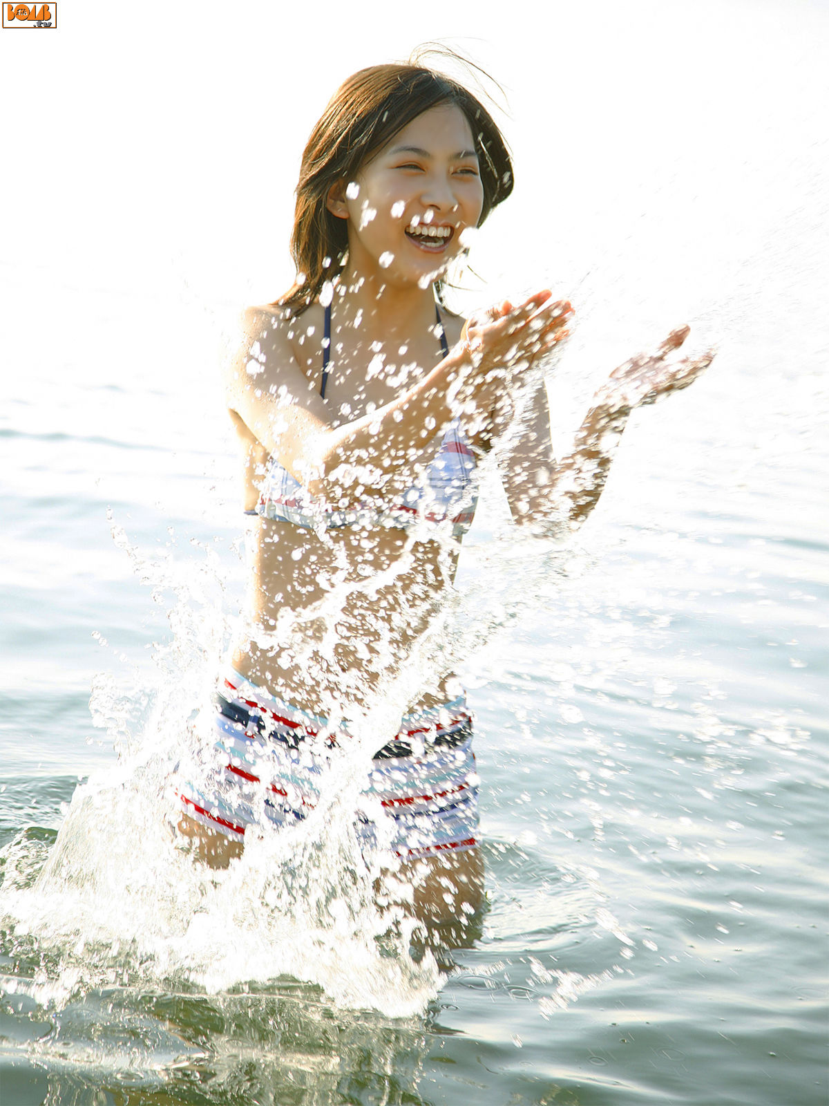 谷村美月-[Bomb.TV]高清写真图套图写真图集2008-10