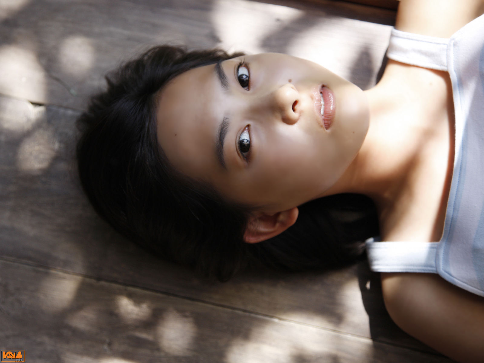 谷村美月-[Bomb.TV]高清写真图套图写真图集2009-01