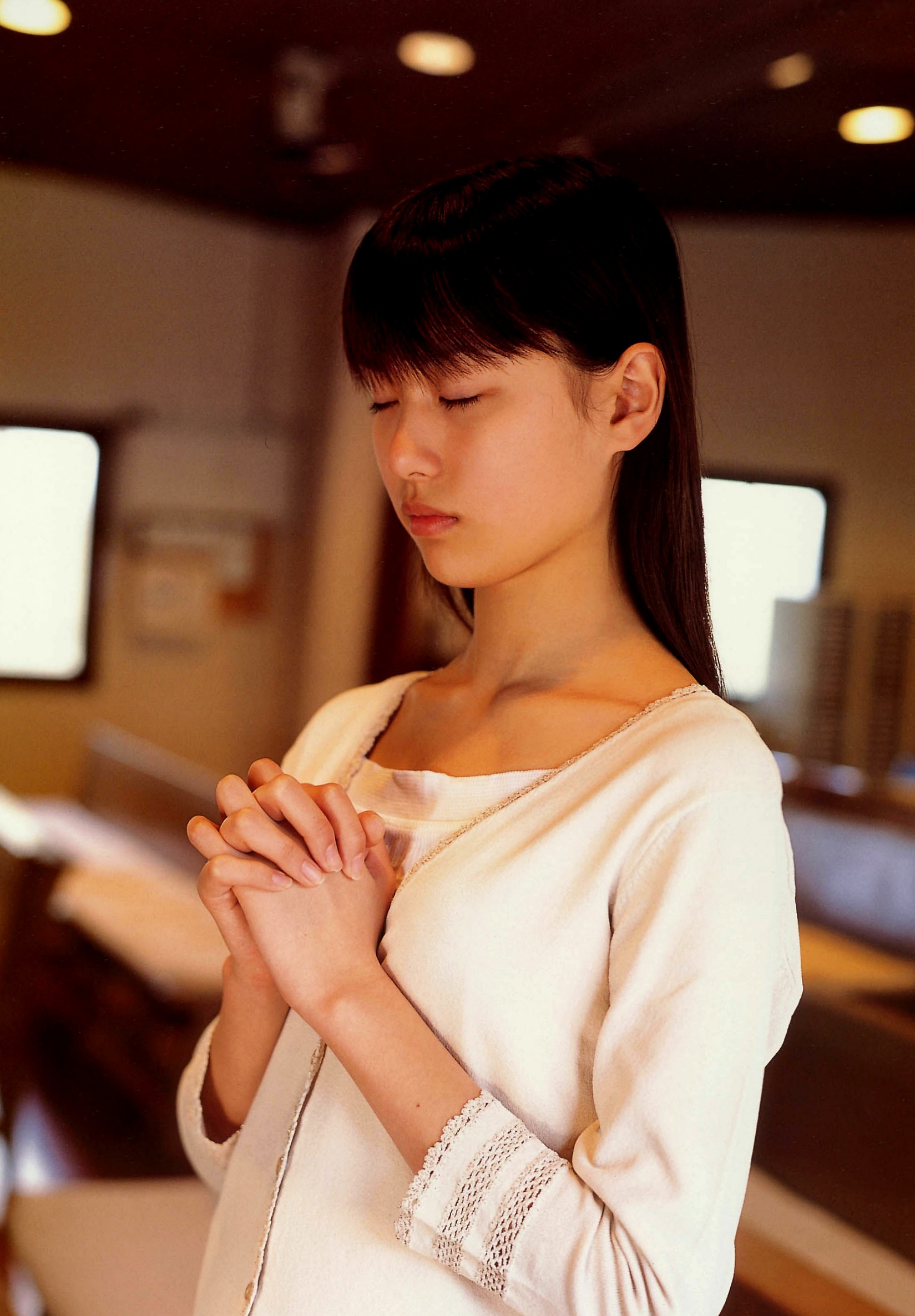 Gallery - PB写真集_户田惠梨香《SANWA MOOK 7 生まれた泉》青春校服比基尼清纯少女写真[97P]日本清纯校服清新治愈系 户田惠梨香女神私房照_秀色女神 - image 2