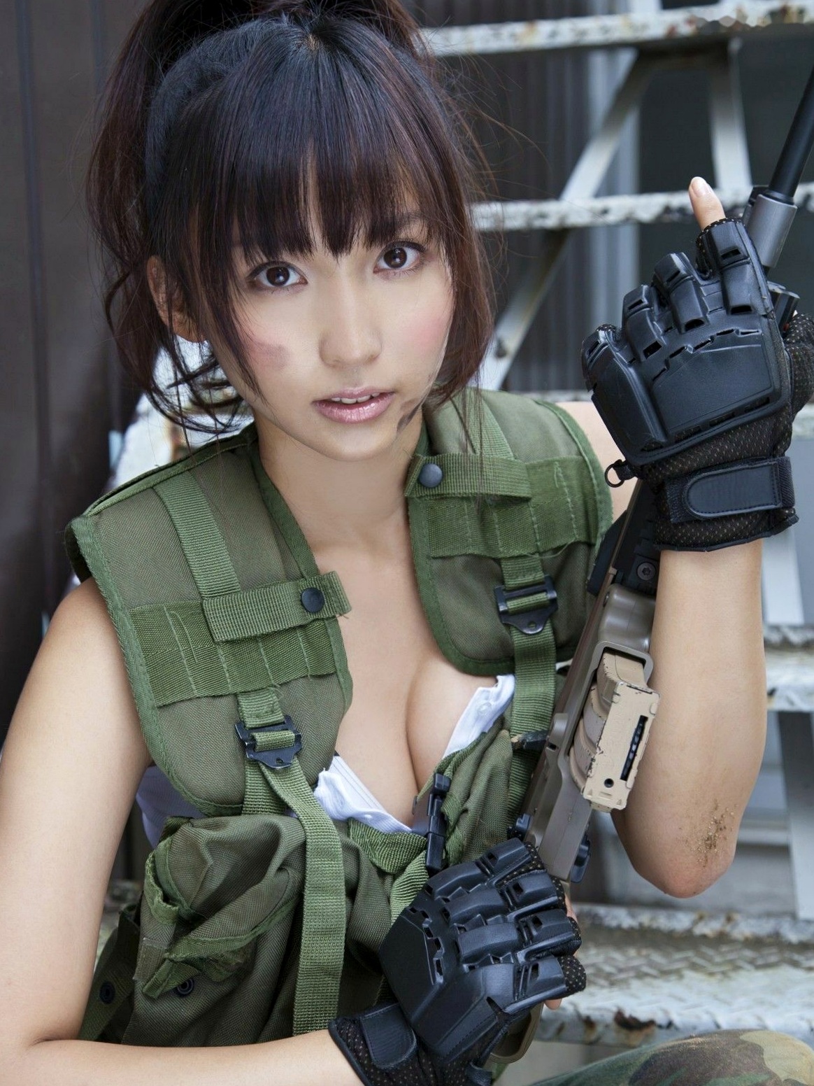 Gallery - Sabra写真集：吉木りさ《OFFENSE & DEFENSE》演绎比基尼、兔女郎与野性迷彩军装风尚，展现极致性感与多元魅力写真合集日本性感角色扮演比基尼尤物 吉木梨纱女神私房照_秀色女神 - image 2