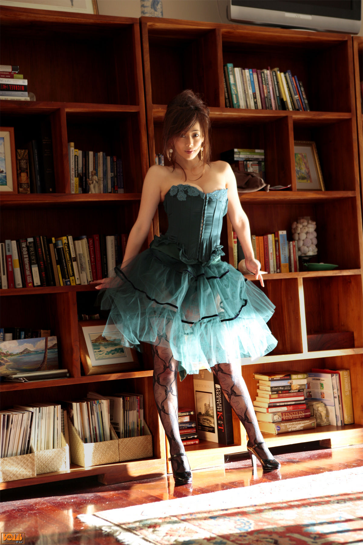 井上和香-[Bomb.TV]高清写真图套图写真图集2010-09