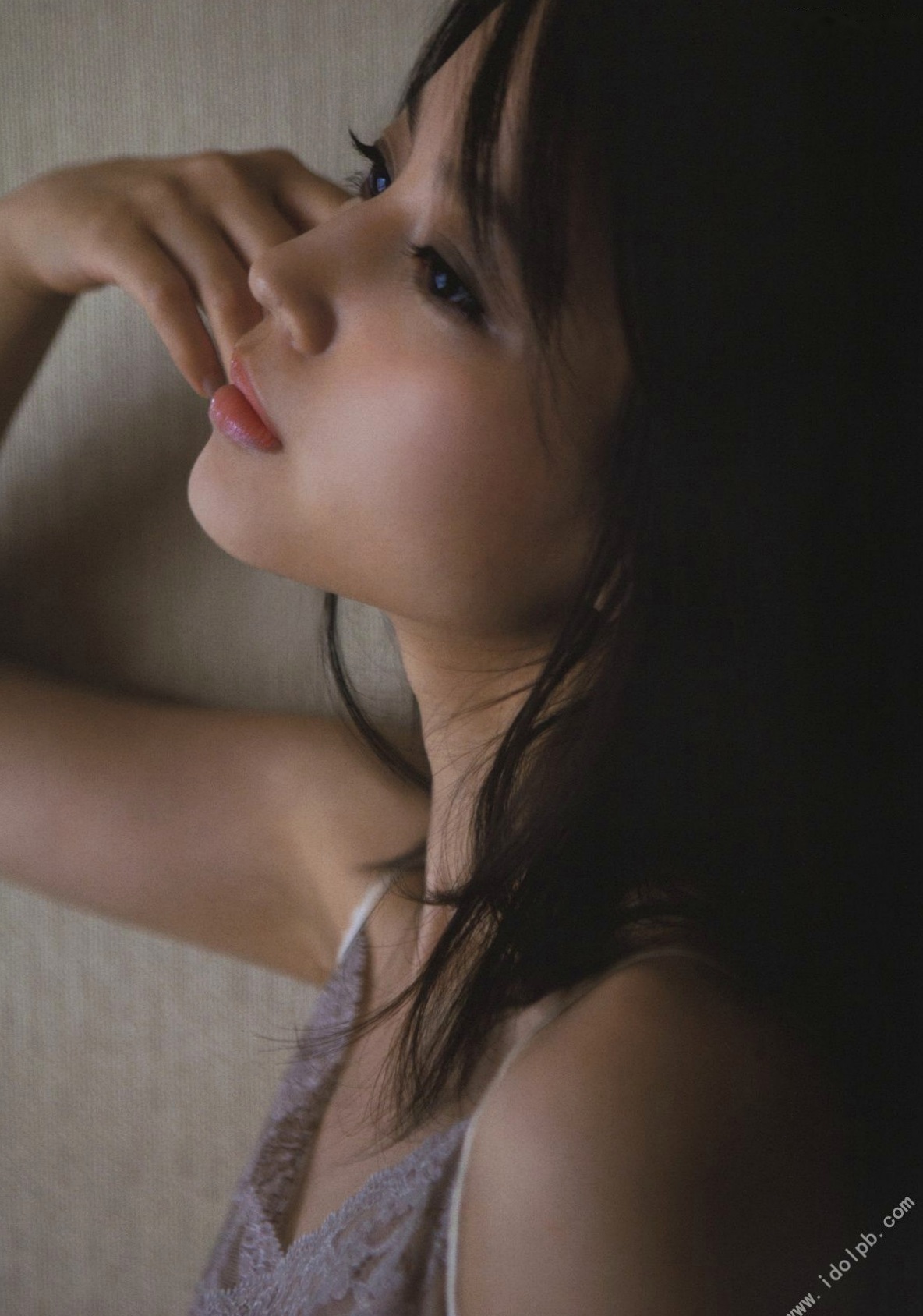 Gallery - 堀北真希《Dramatic》高清写真集，唯美都市街拍与时尚造型，尽显知性清冷女神气质[106P]气质清新街拍女神日本 堀北真希女神私房照_秀色女神 - image 4