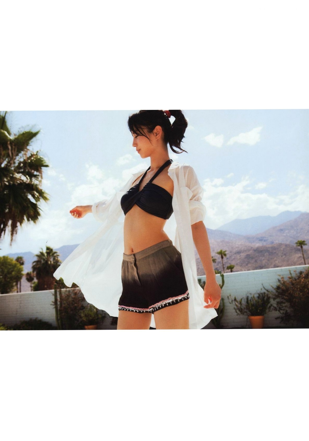 Gallery - 堀北真希《Dramatic》高清写真集，唯美都市街拍与时尚造型，尽显知性清冷女神气质[106P]气质清新街拍女神日本 堀北真希女神私房照_秀色女神 - image 43