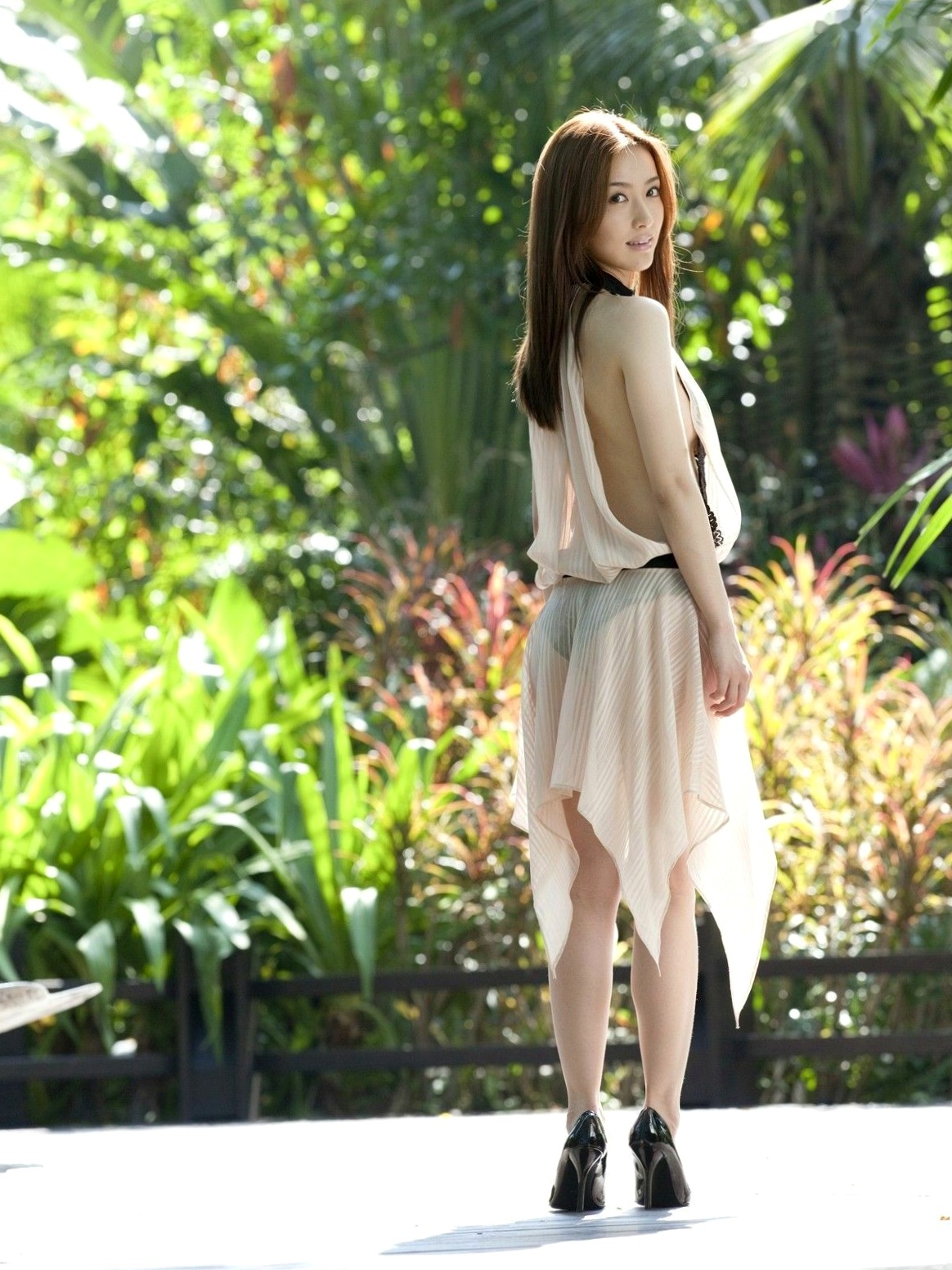 Gallery - Sabra_濑户早妃《MATURE TEMPTATION》写真集，性感透视装侧颜杀，清纯佳人户外诱惑，优雅私房套图，展现迷人成熟魅力日本性感诱惑清纯气质私房照 濑户早妃女神私房照_秀色女神 - image 6
