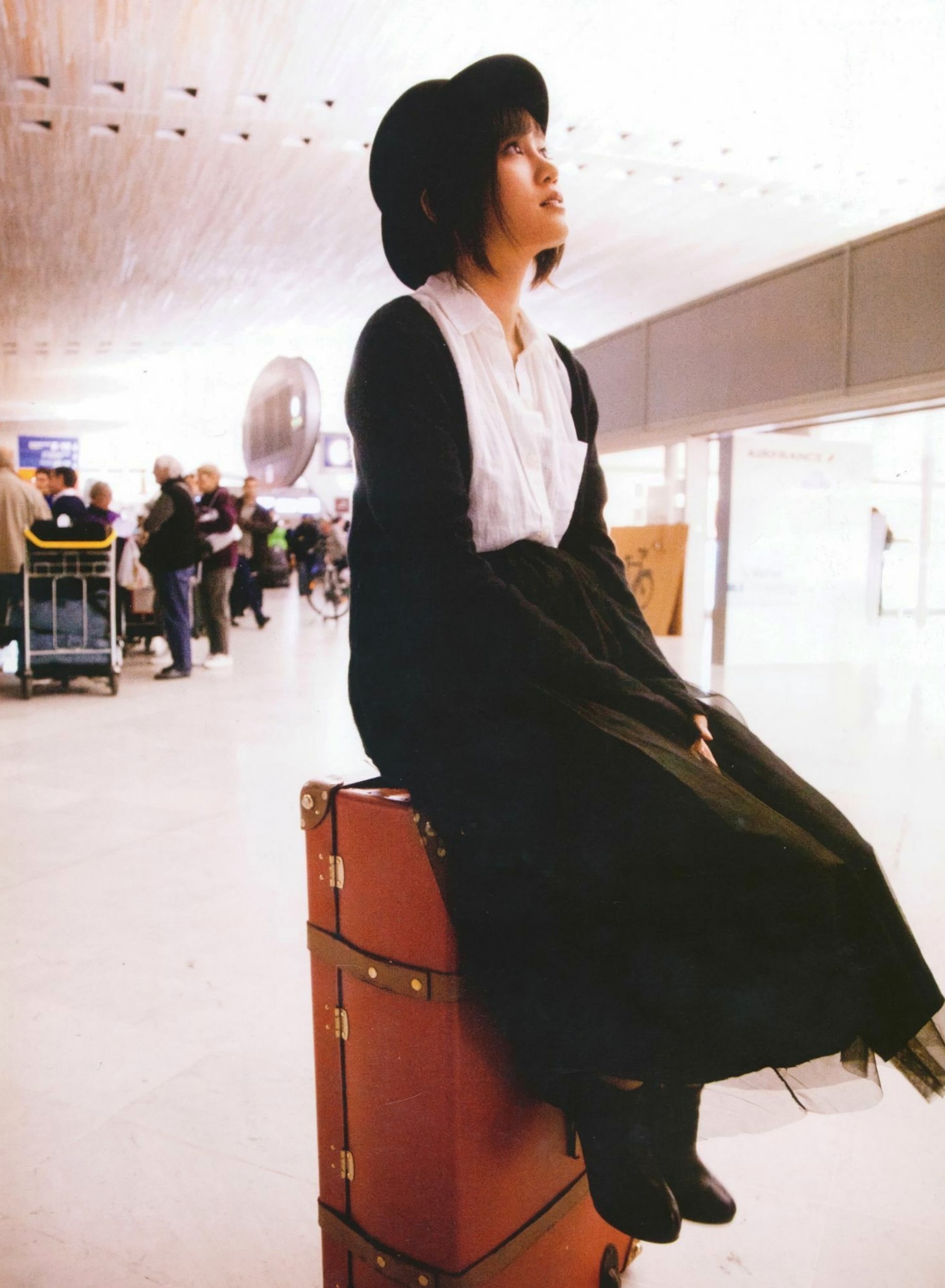 Gallery - 前田敦子《不器用》写真集：日系清新旅拍，记录治愈系甜美女孩街头生活日常日本清纯治愈系街拍 前田敦子女神私房照_秀色女神 - image 21