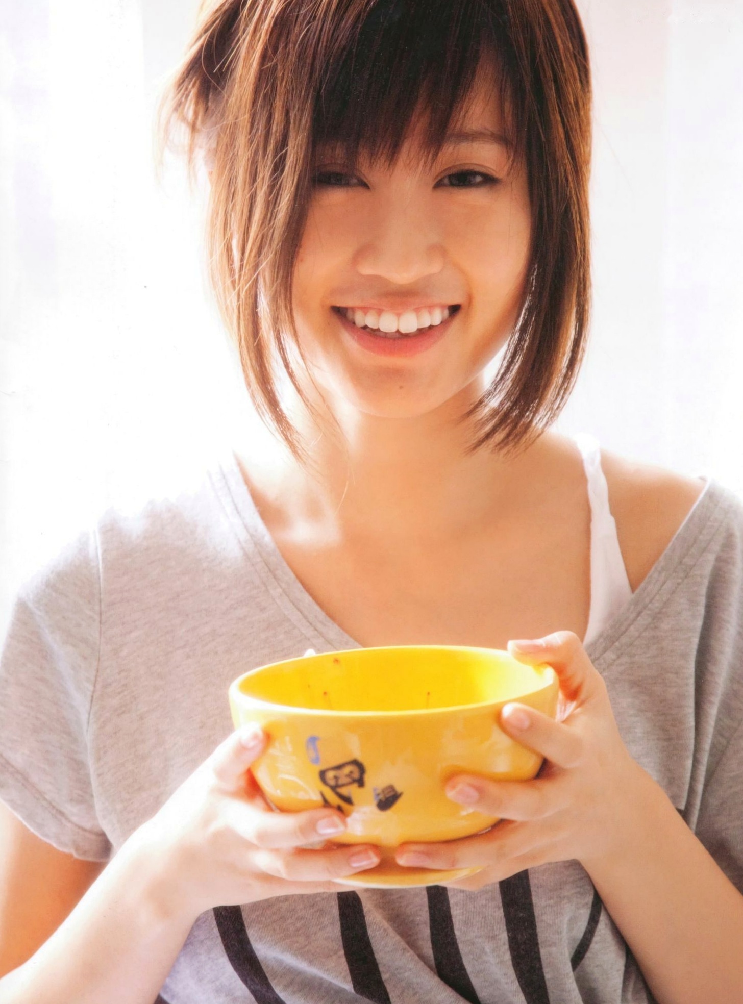 Gallery - 前田敦子《不器用》写真集：日系清新旅拍，记录治愈系甜美女孩街头生活日常日本清纯治愈系街拍 前田敦子女神私房照_秀色女神 - image 27