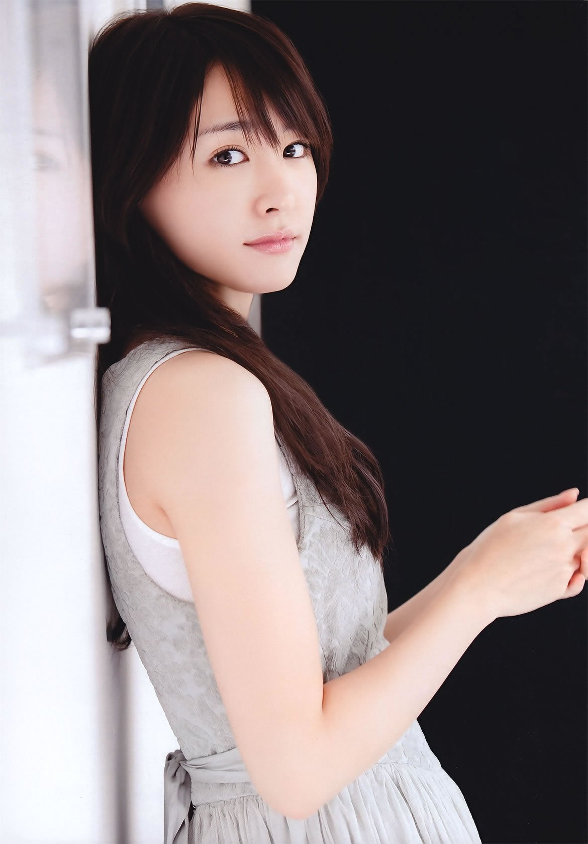 [Weekly Playboy]高清写真图2011 No.44 新垣结衣 山本彩 筱田麻里子 荣仓奈々 黒泽ゆりか 仲村みう