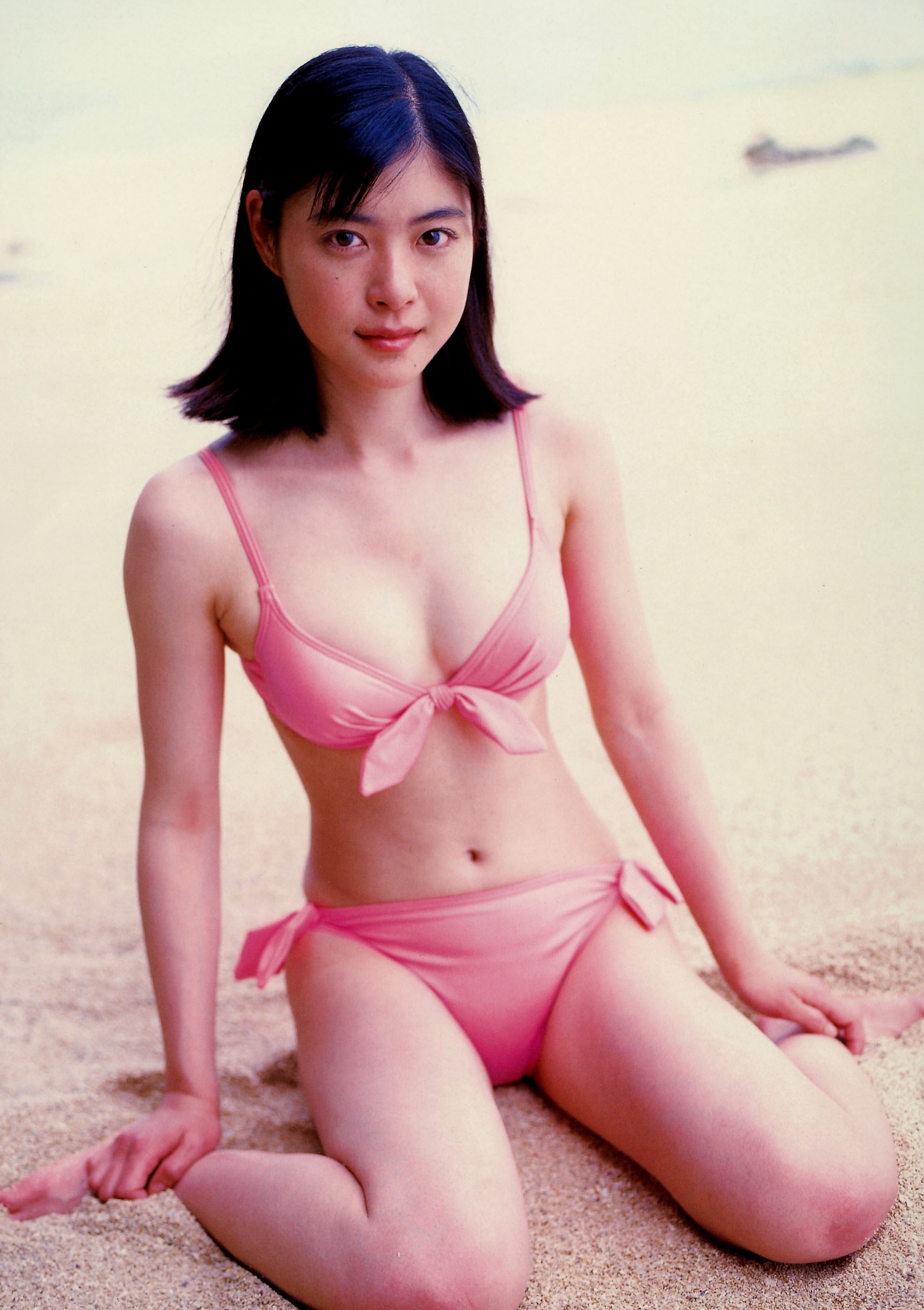 Gallery - Juri Ueno 上野树里《JURI First》写真集，早期纯真海滩假日，清纯清新少女风日本清纯治愈系清新 上野树里女神私房照_秀色女神 - image 11