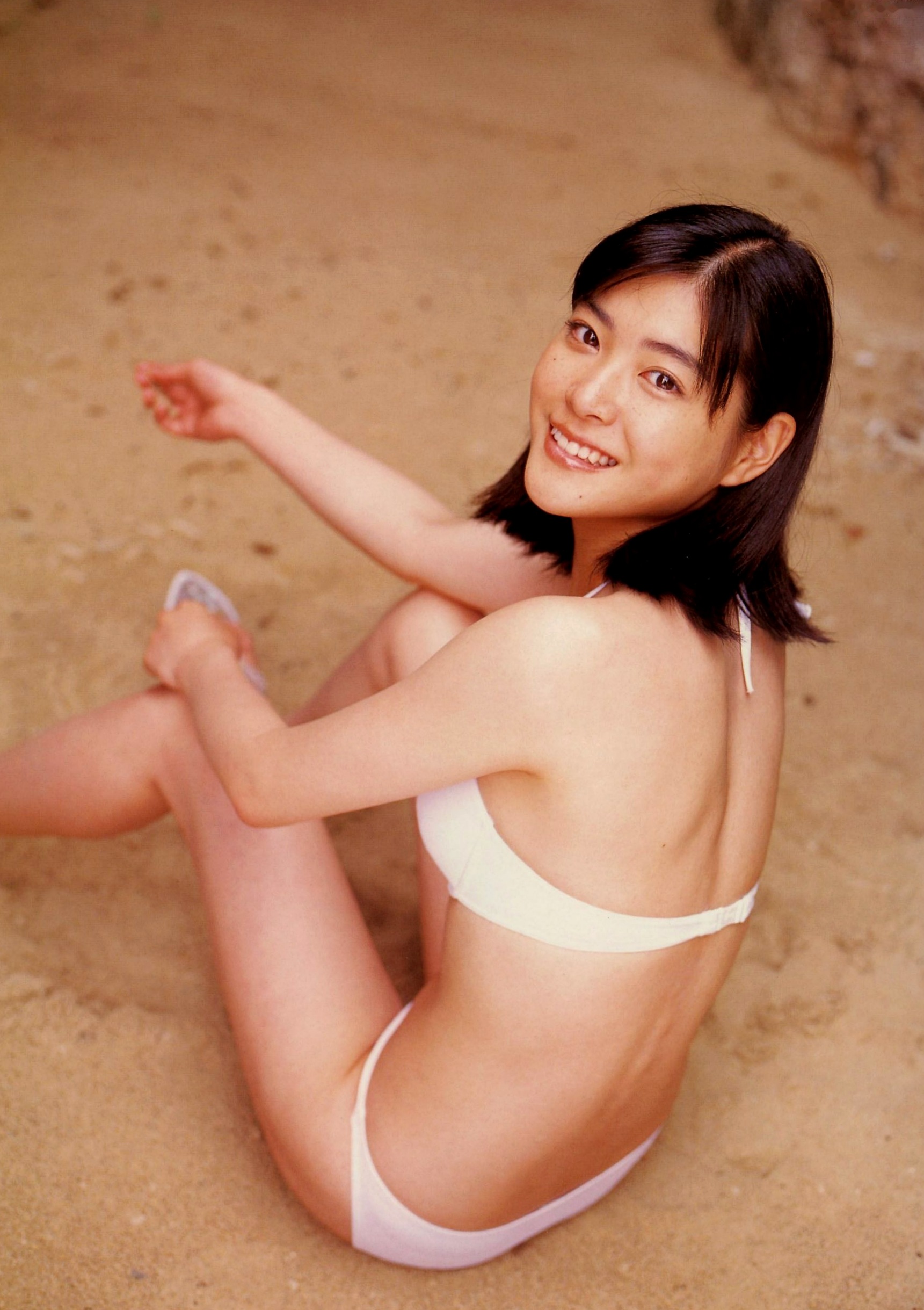 Gallery - Juri Ueno 上野树里《JURI First》写真集，早期纯真海滩假日，清纯清新少女风日本清纯治愈系清新 上野树里女神私房照_秀色女神 - image 33