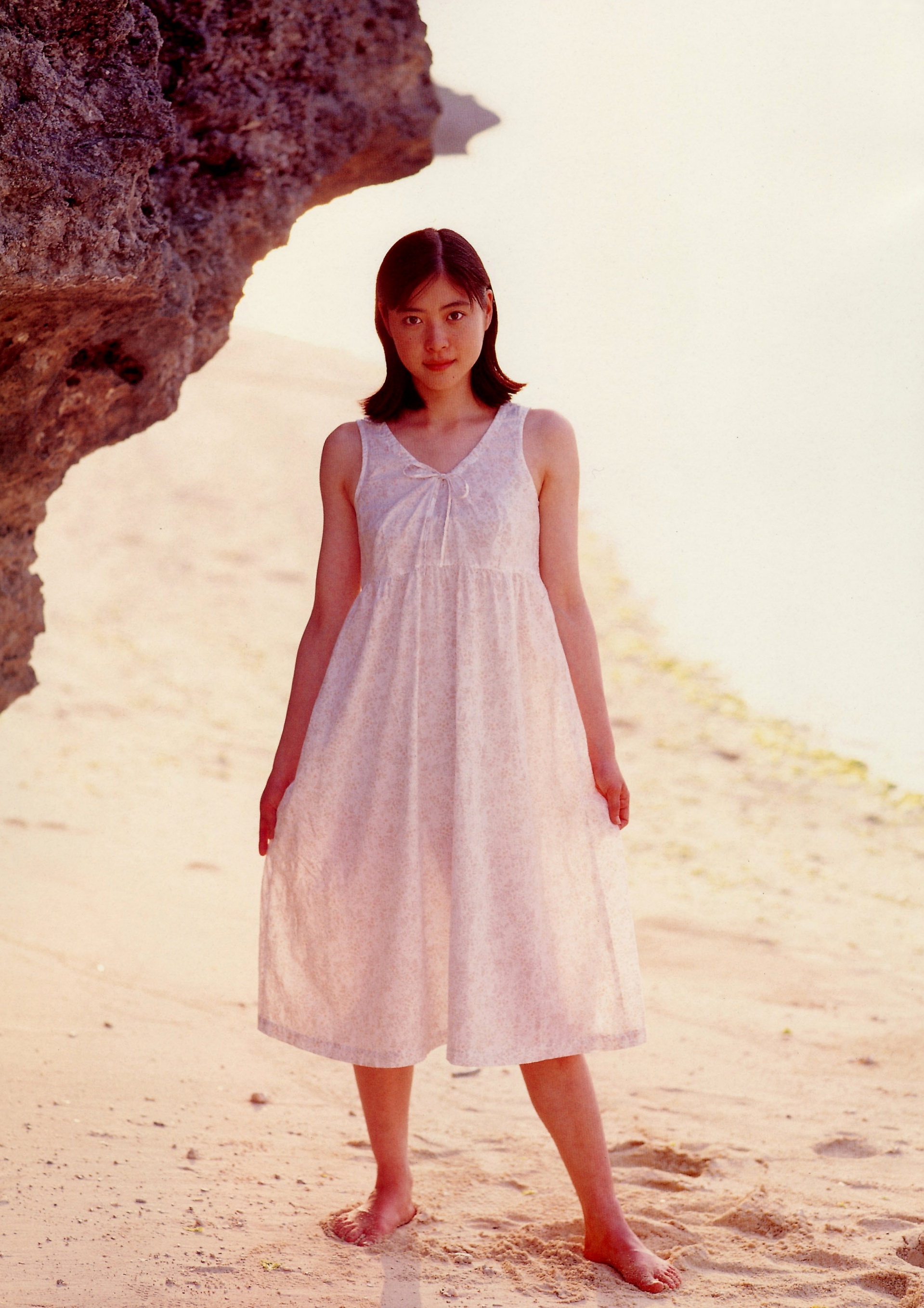 Gallery - Juri Ueno 上野树里《JURI First》写真集，早期纯真海滩假日，清纯清新少女风日本清纯治愈系清新 上野树里女神私房照_秀色女神 - image 44