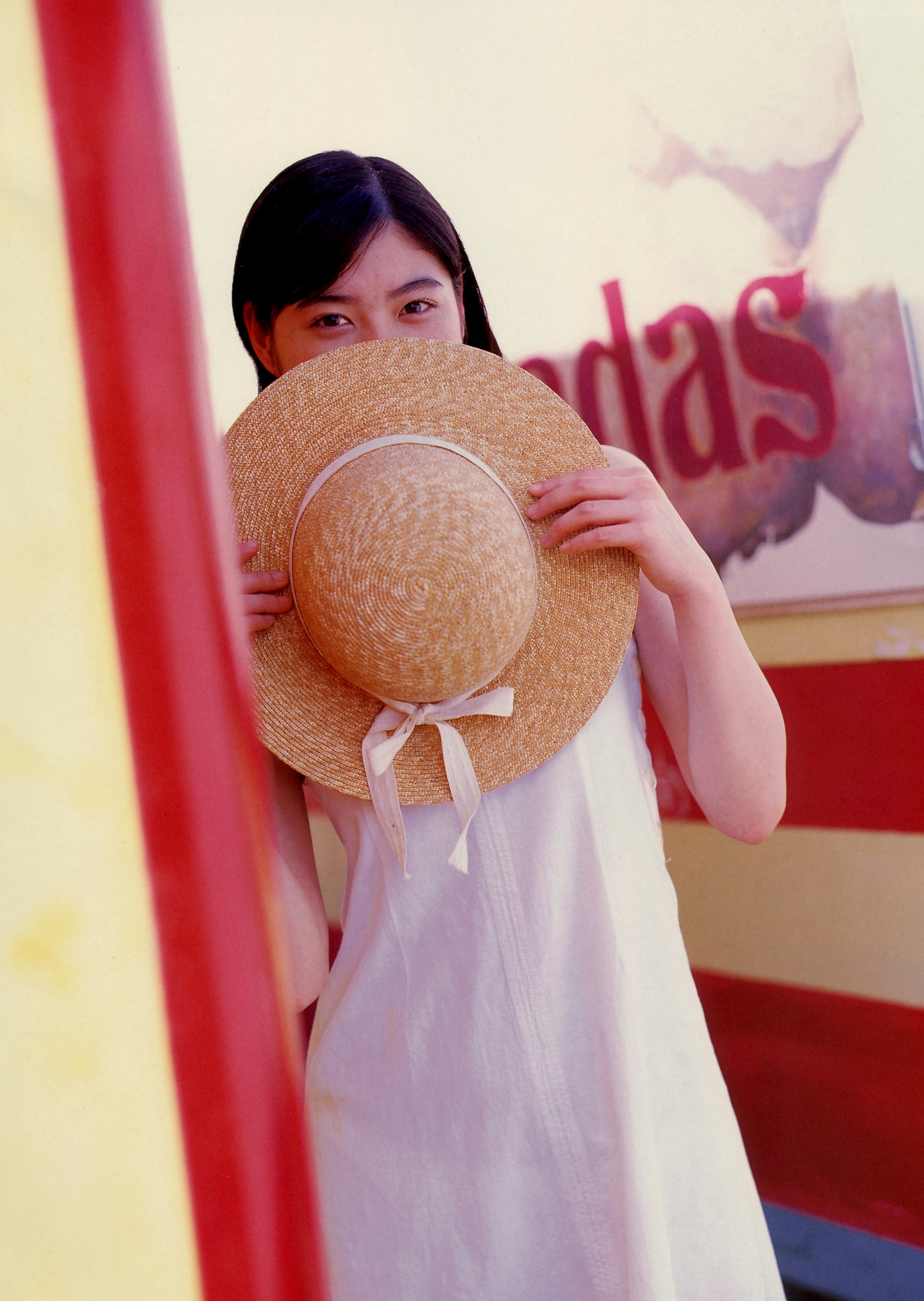 Gallery - Juri Ueno 上野树里《JURI First》写真集，早期纯真海滩假日，清纯清新少女风日本清纯治愈系清新 上野树里女神私房照_秀色女神 - image 45