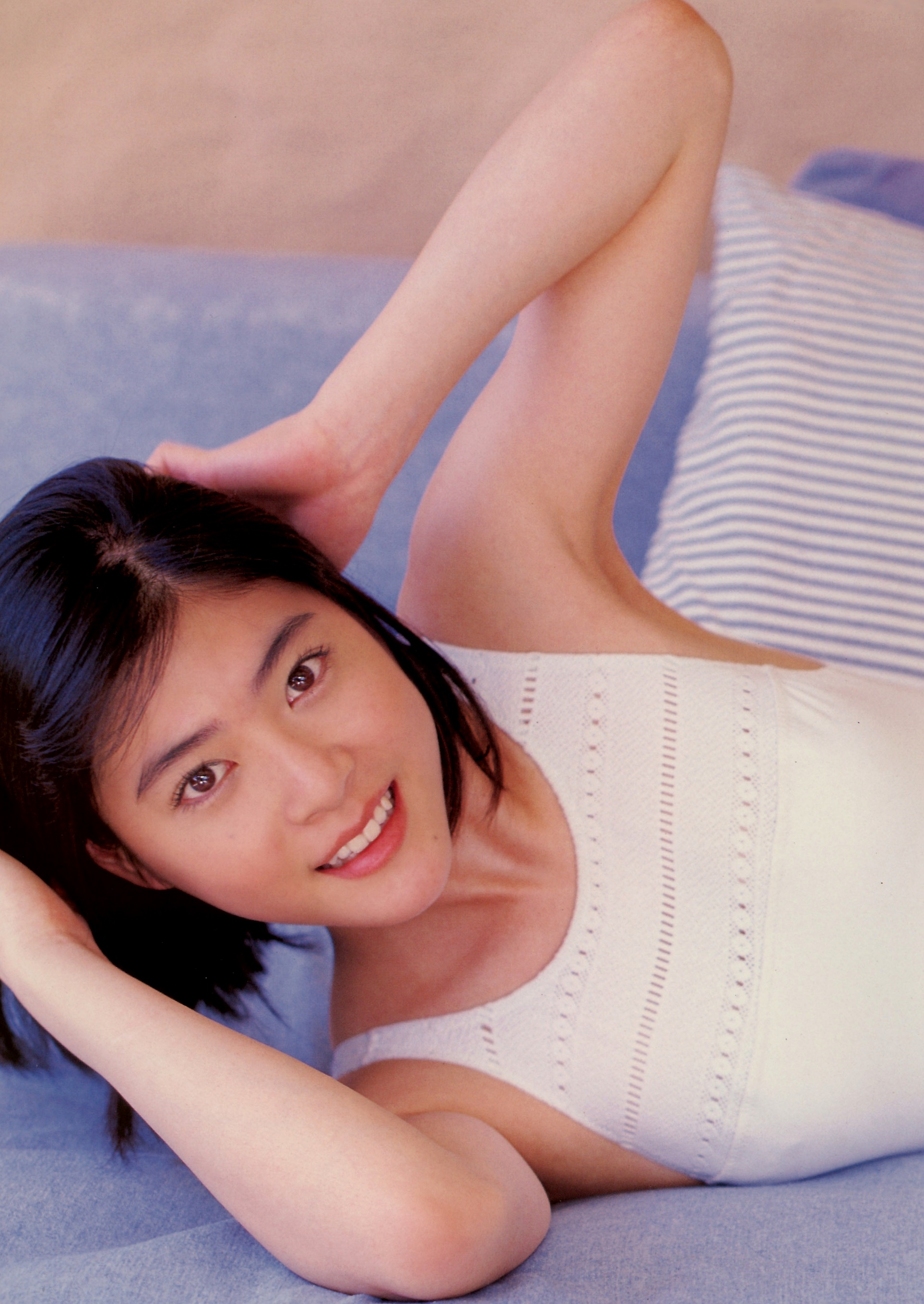Gallery - Juri Ueno 上野树里《JURI First》写真集，早期纯真海滩假日，清纯清新少女风日本清纯治愈系清新 上野树里女神私房照_秀色女神 - image 52