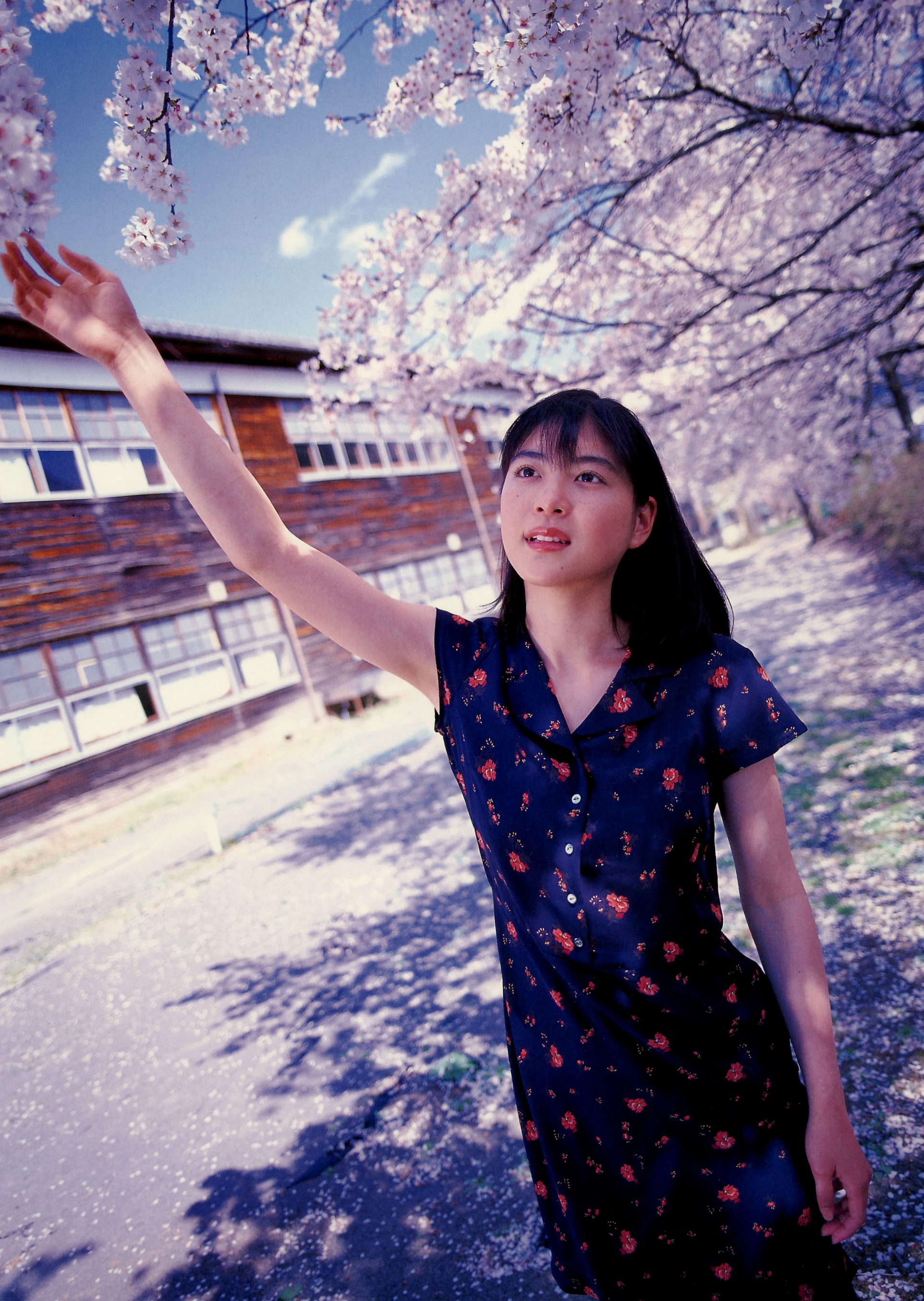 Gallery - Juri Ueno 上野树里《JURI First》写真集，早期纯真海滩假日，清纯清新少女风日本清纯治愈系清新 上野树里女神私房照_秀色女神 - image 65