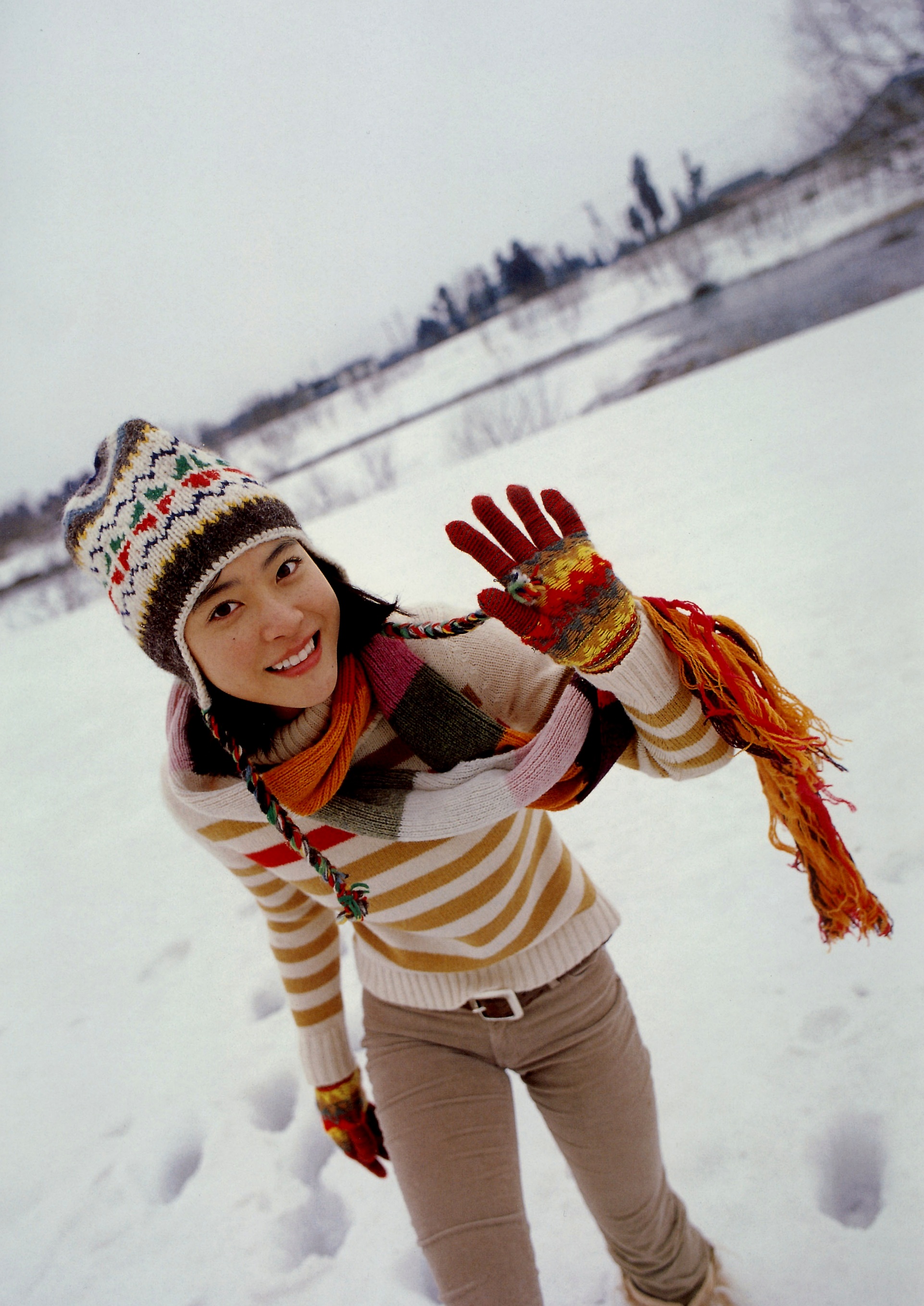Gallery - Juri Ueno 上野树里《JURI First》写真集，早期纯真海滩假日，清纯清新少女风日本清纯治愈系清新 上野树里女神私房照_秀色女神 - image 88
