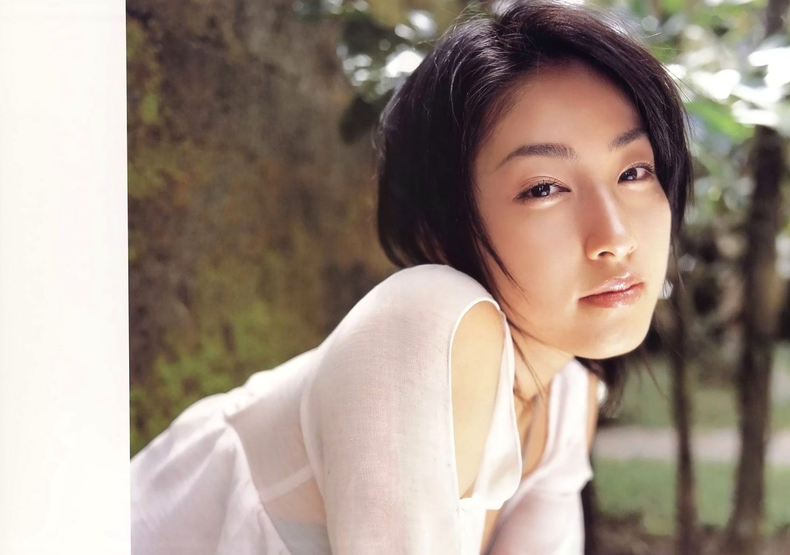 Gallery - 佐藤寛子《情熱》私房写真集：日本性感尤物泳装诱惑、户外与家居实景大尺度美图，尽显迷人曲线性感诱惑日本私房照女神 佐藤宽子女神私房照_秀色女神 - image 16