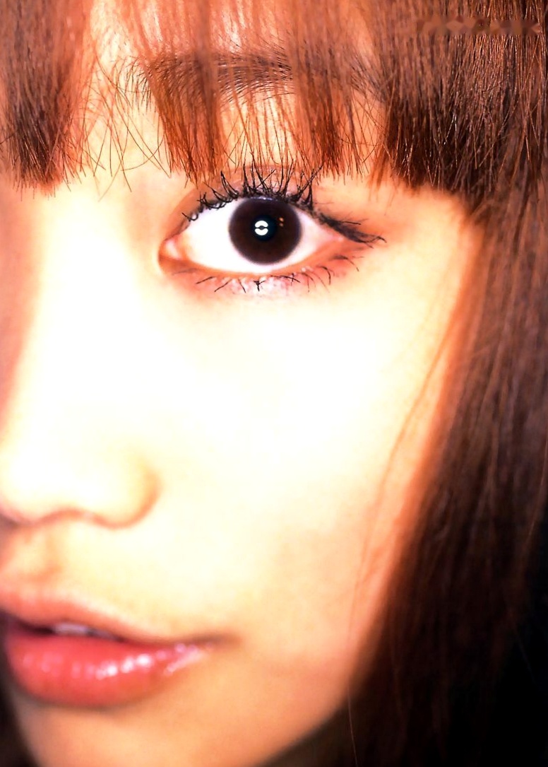 Gallery - 佐藤江梨子《おひっこし》写真集：唯美光影下的艺术写真，极致展现内敛女神气质日本女神气质私房照 佐藤江梨子女神私房照_秀色女神 - image 3
