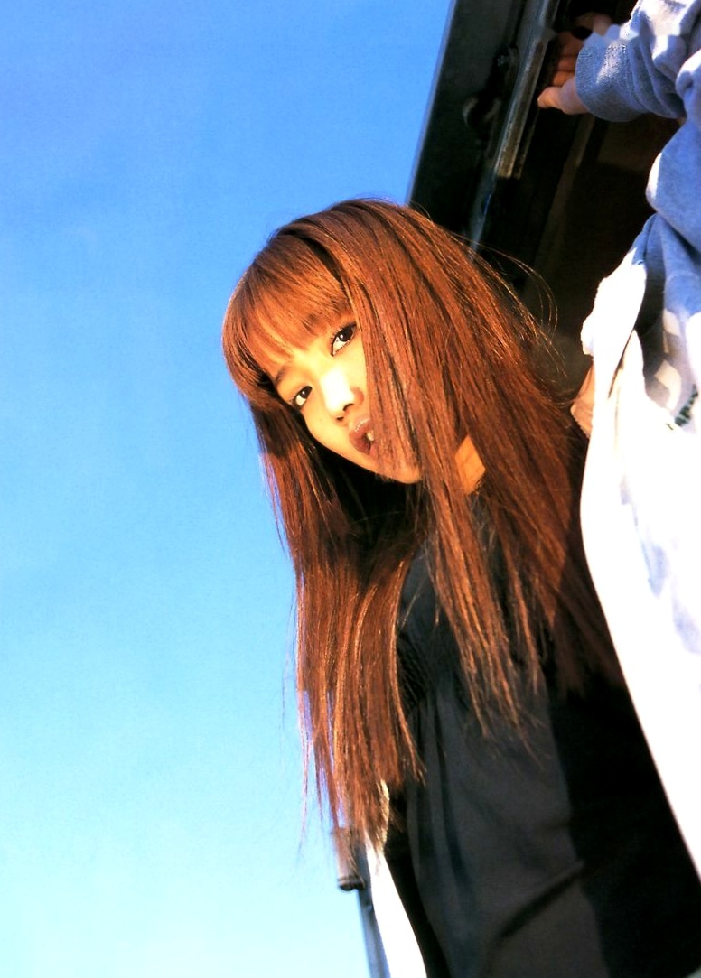 Gallery - 佐藤江梨子《おひっこし》写真集：唯美光影下的艺术写真，极致展现内敛女神气质日本女神气质私房照 佐藤江梨子女神私房照_秀色女神 - image 5
