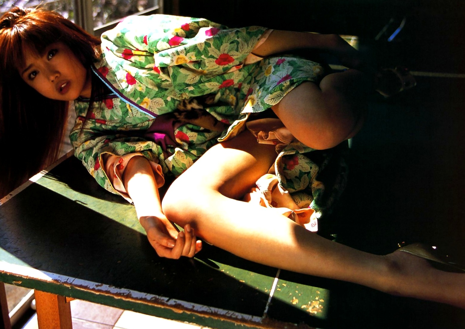 Gallery - 佐藤江梨子《おひっこし》写真集：唯美光影下的艺术写真，极致展现内敛女神气质日本女神气质私房照 佐藤江梨子女神私房照_秀色女神 - image 22