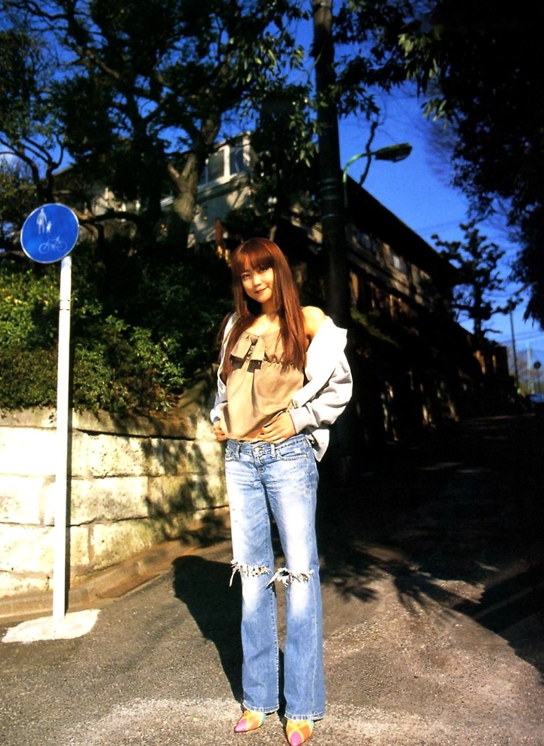 Gallery - 佐藤江梨子《おひっこし》写真集：唯美光影下的艺术写真，极致展现内敛女神气质日本女神气质私房照 佐藤江梨子女神私房照_秀色女神 - image 26