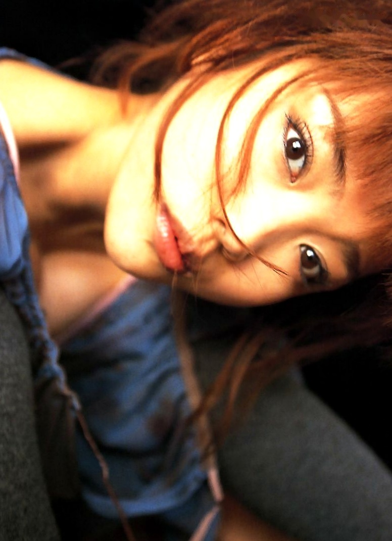Gallery - 佐藤江梨子《おひっこし》写真集：唯美光影下的艺术写真，极致展现内敛女神气质日本女神气质私房照 佐藤江梨子女神私房照_秀色女神 - image 77